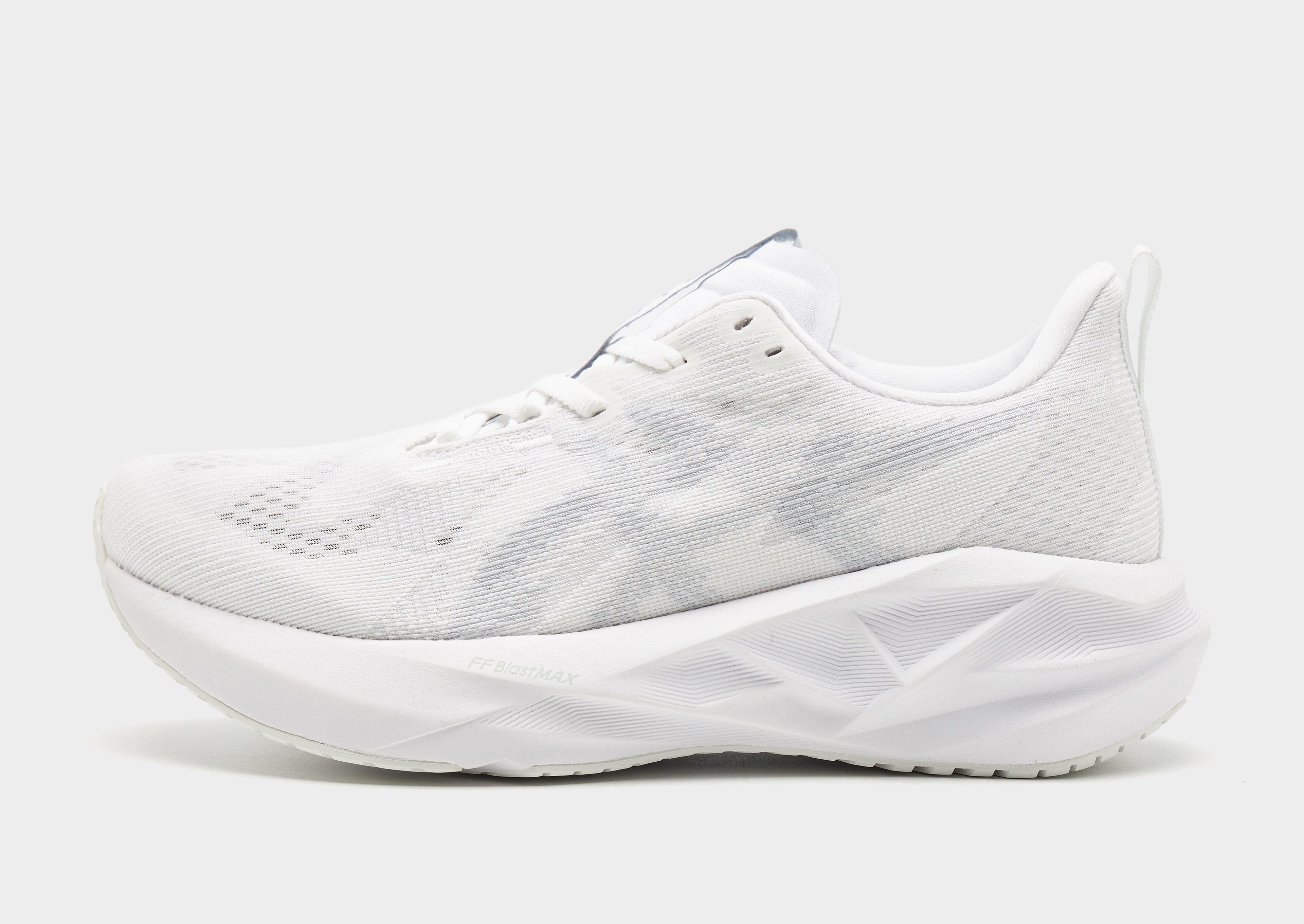 ASICS Novablast 5 Women's image