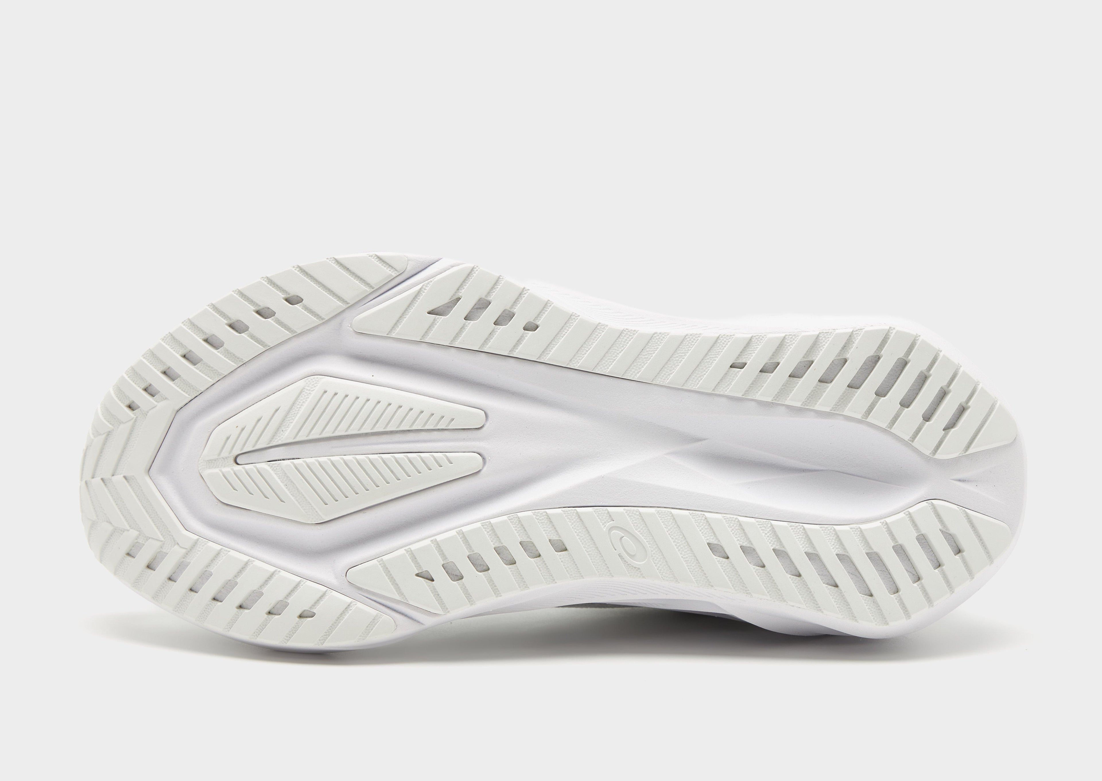 ASICS Novablast 5 Women's image