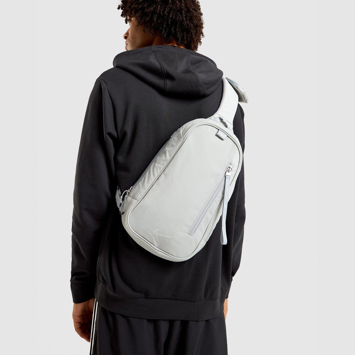 Commute Crossbody Bag Image 1 - LUZACTIVE - AUSTRALIA