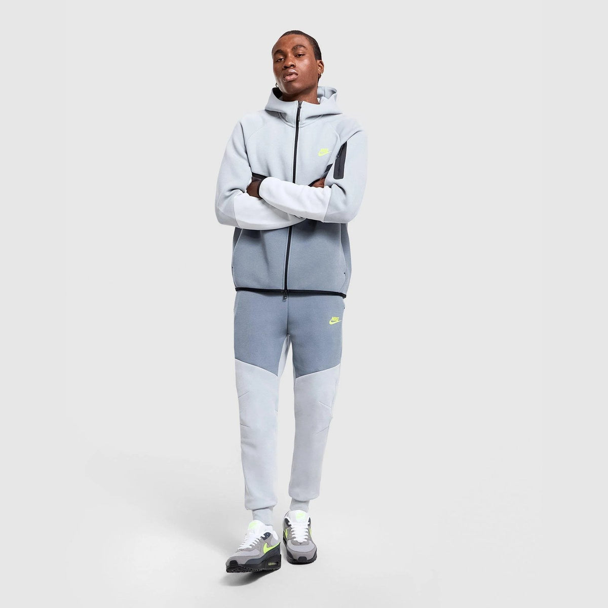 Tech Fleece Joggers Image 1 - LUZACTIVE - AUSTRALIA