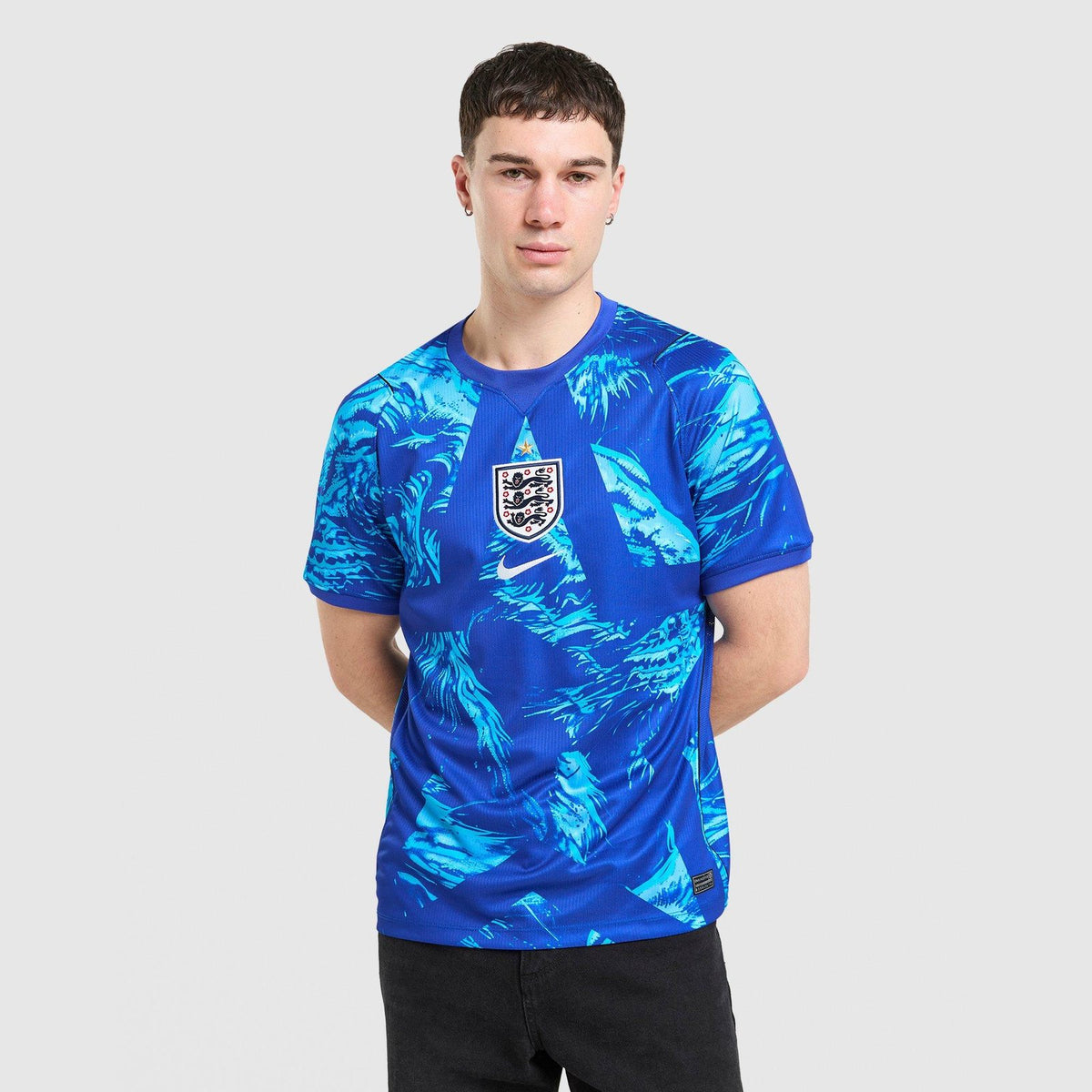 England 2026 Goalkeeper Shirt Image 1 - LUZACTIVE - AUSTRALIA