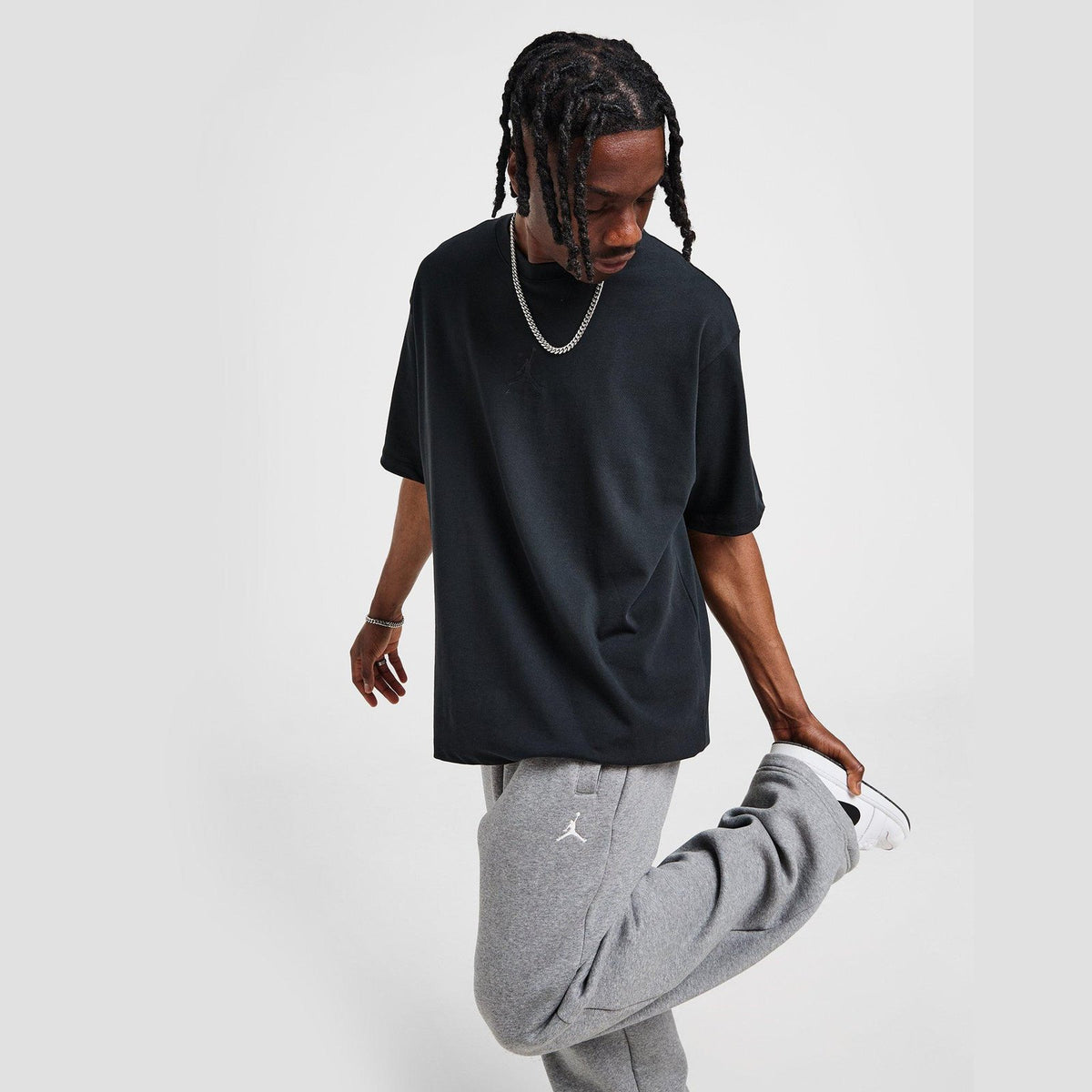 Flight Essentials Oversized T-Shirt Image 1 - LUZACTIVE - AUSTRALIA
