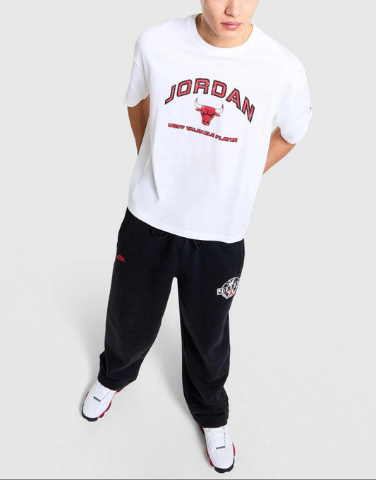 Chicago Bulls MVP T-Shirt Image 1 - LUZACTIVE - AUSTRALIA