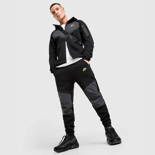 Tech Fleece Joggers Image 1 - LUZACTIVE - AUSTRALIA