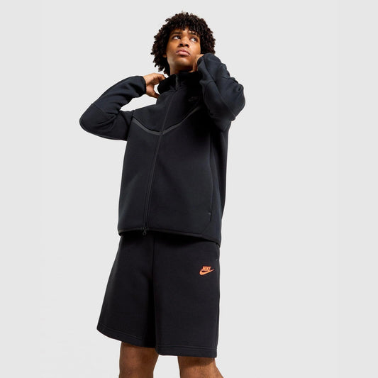 Tech Fleece Shorts Image 1 - LUZACTIVE - AUSTRALIA