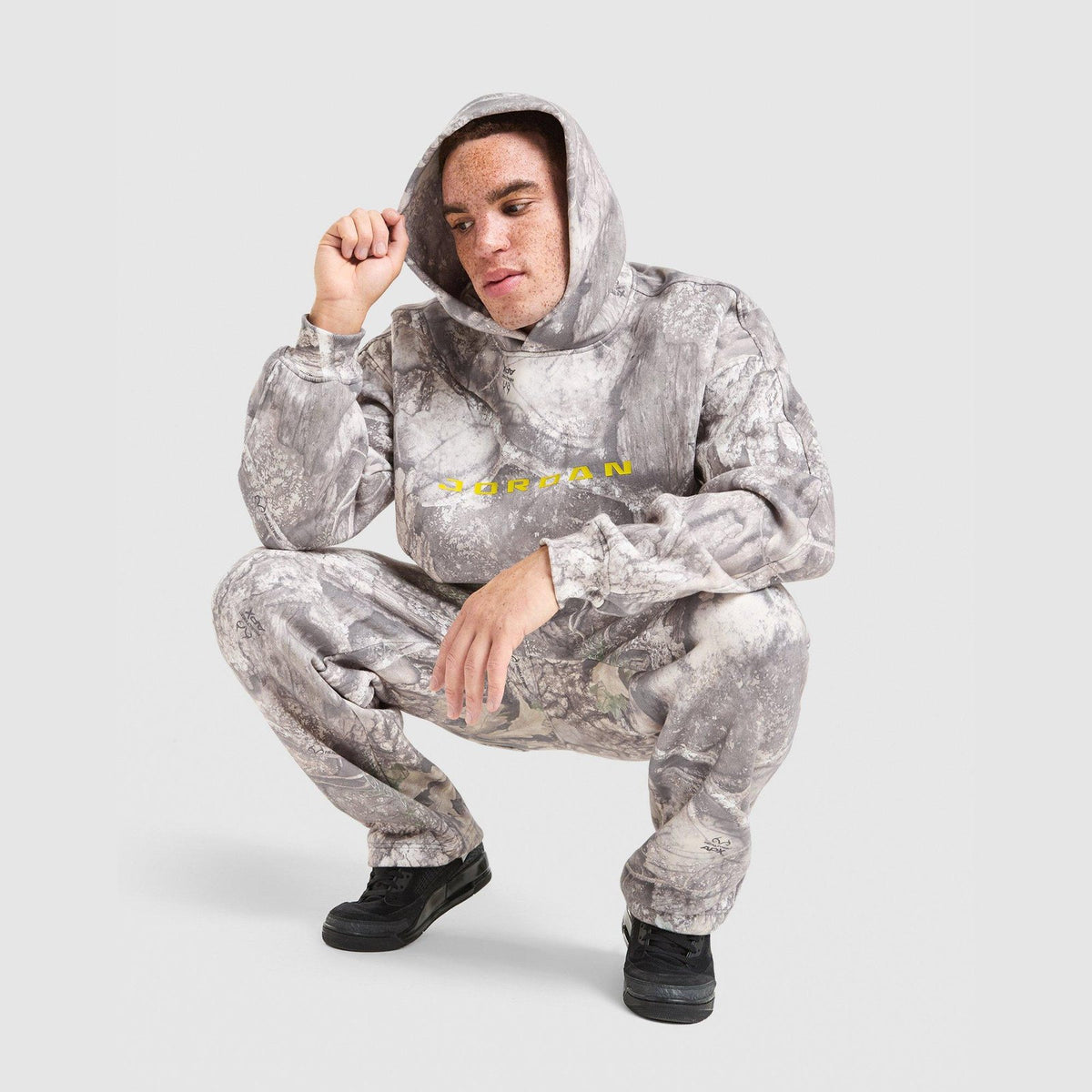Brooklyn Realtree Hoodie Image 1 - LUZACTIVE - AUSTRALIA