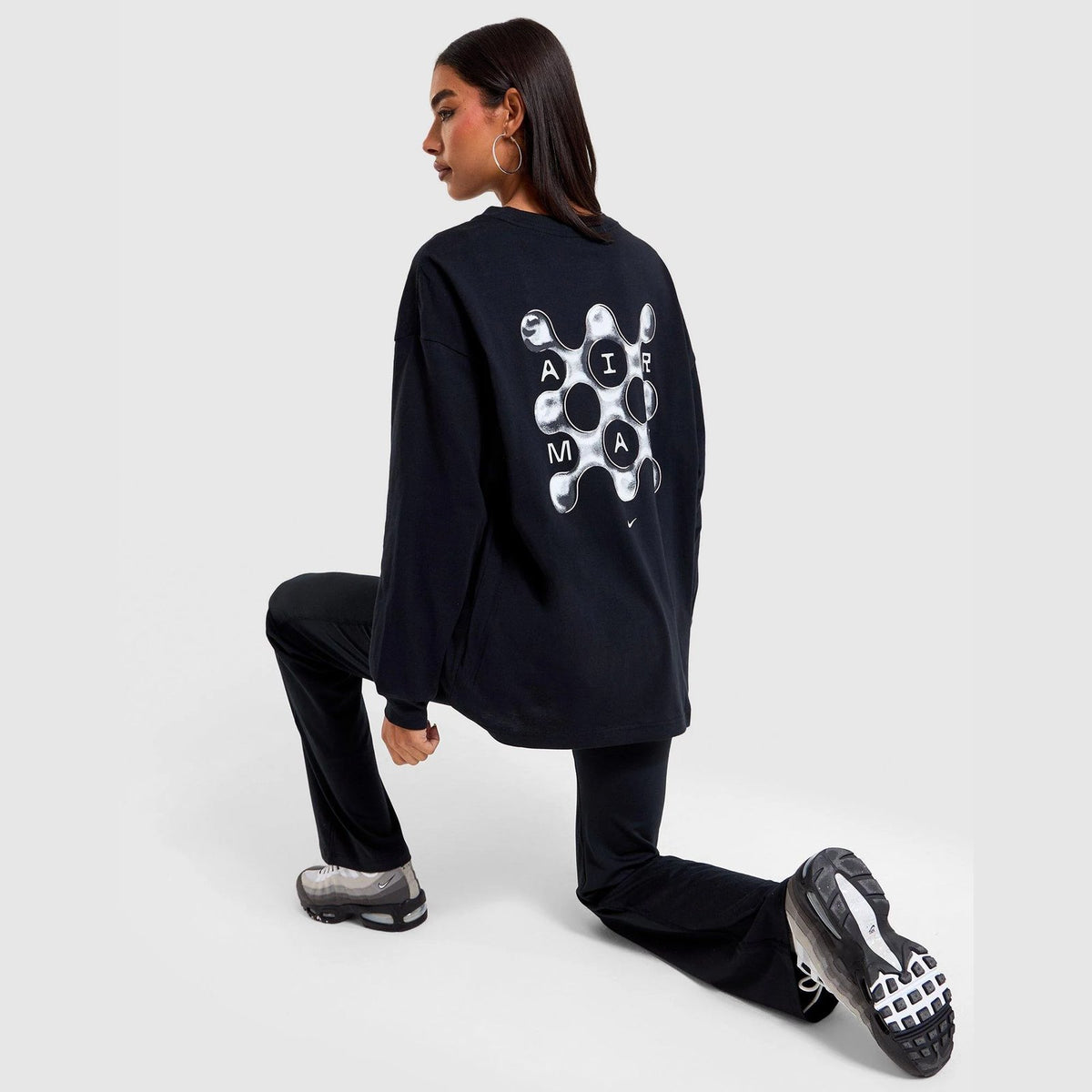 Air Max 95 Oversized Long-Sleeve T-Shirt Image 1 - LUZACTIVE - AUSTRALIA