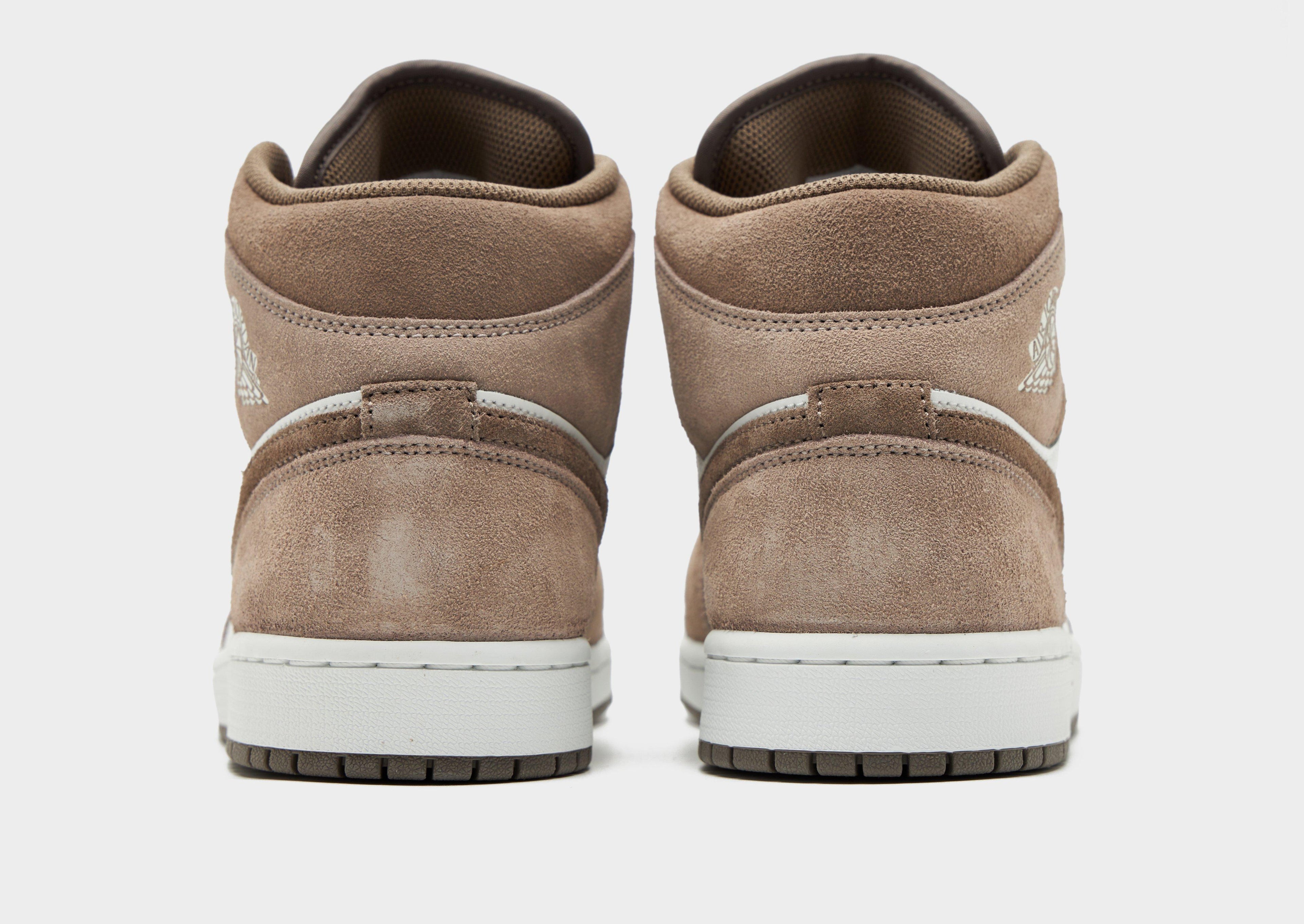 Jordan Air 1 Mid image