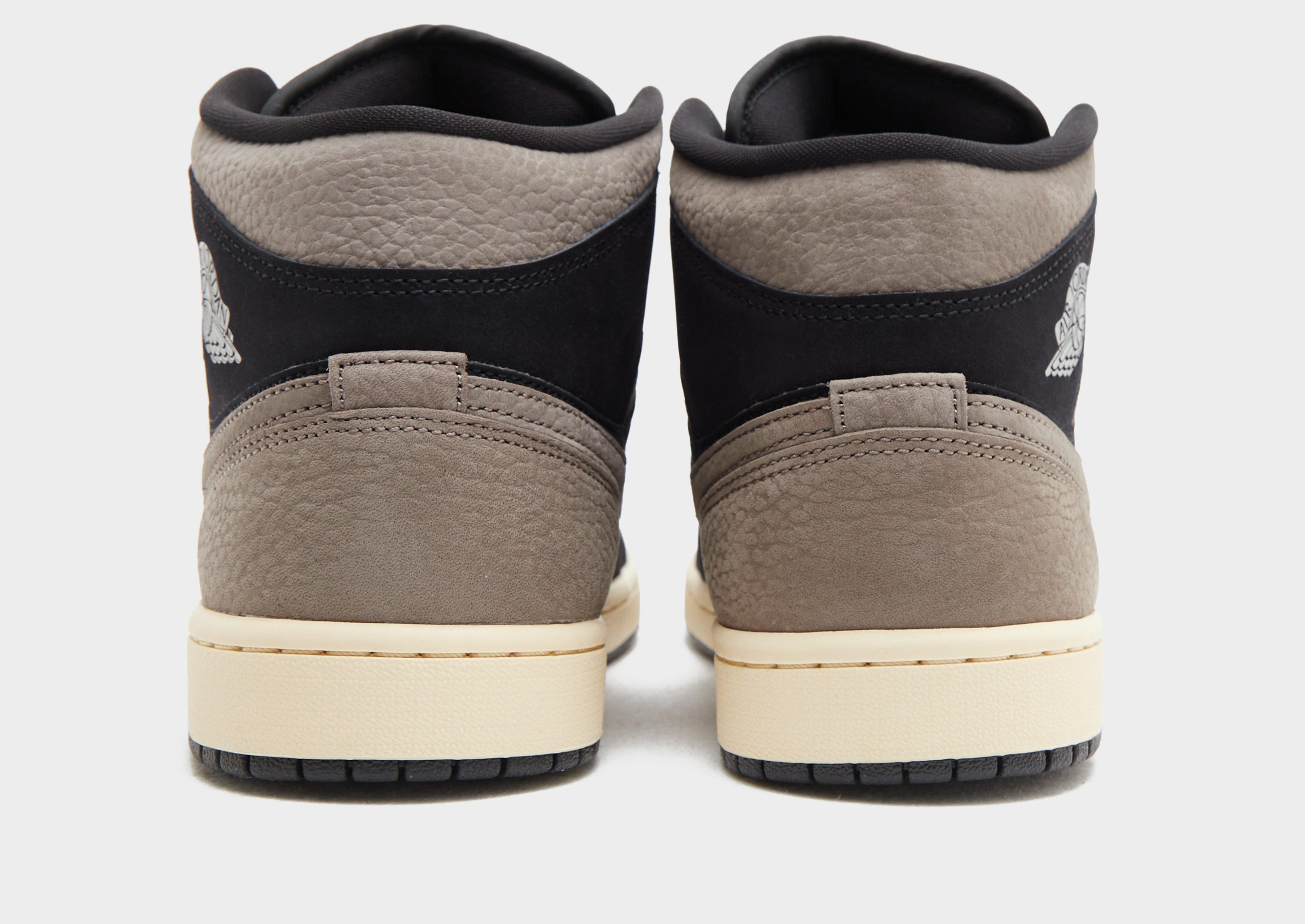 Jordan Air 1 Mid image