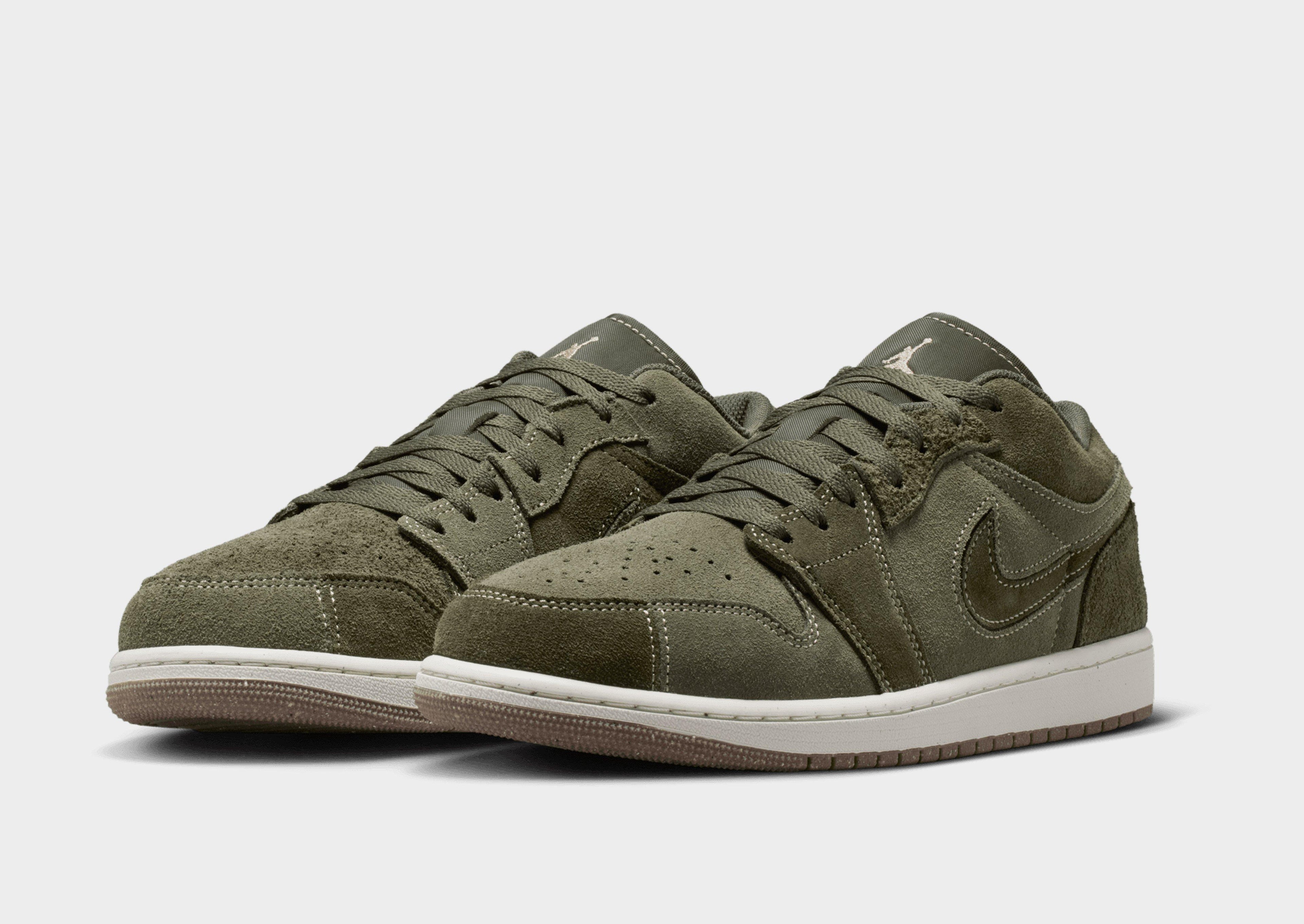 Jordan Air 1 Mid SE image