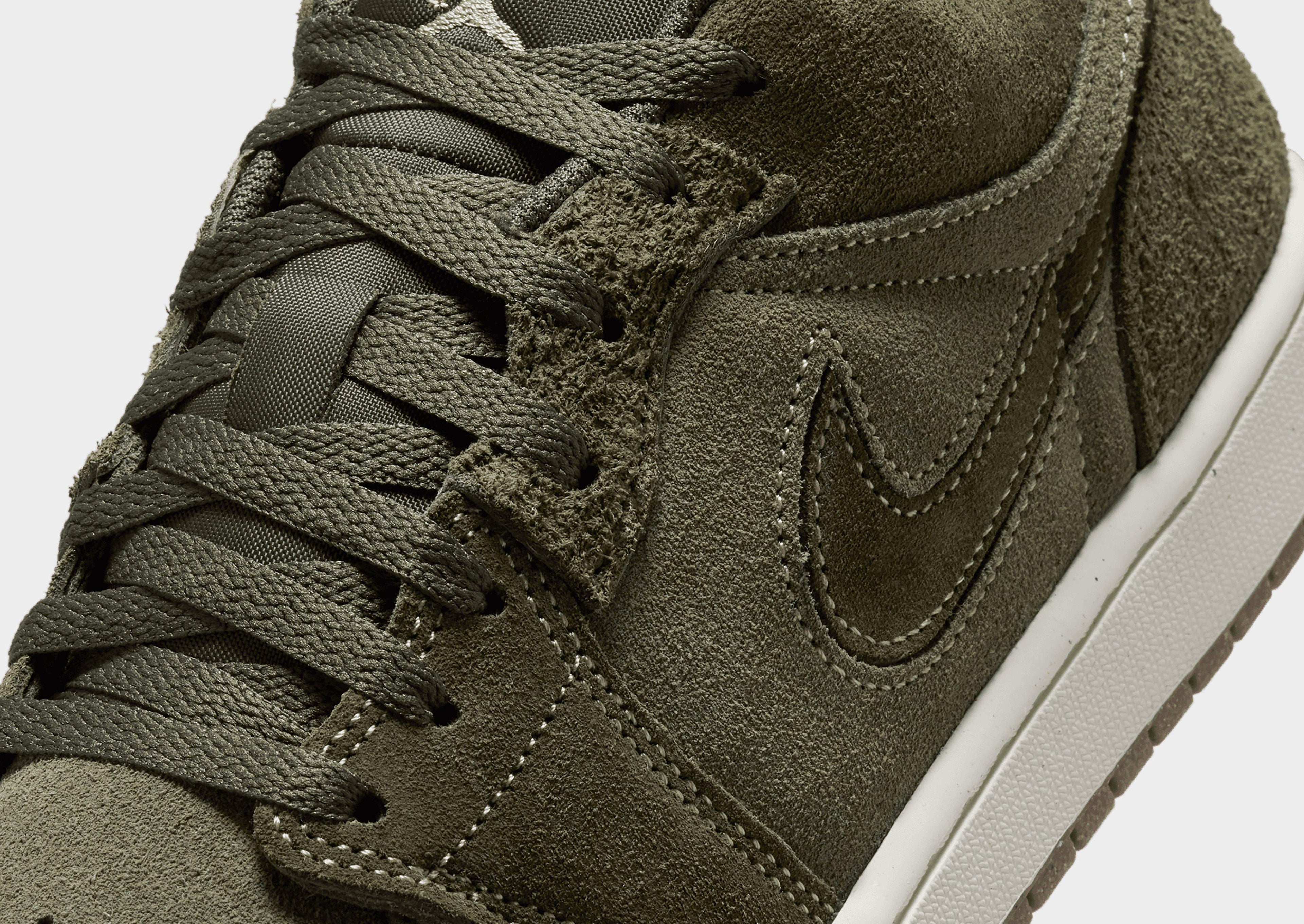Jordan Air 1 Mid SE image