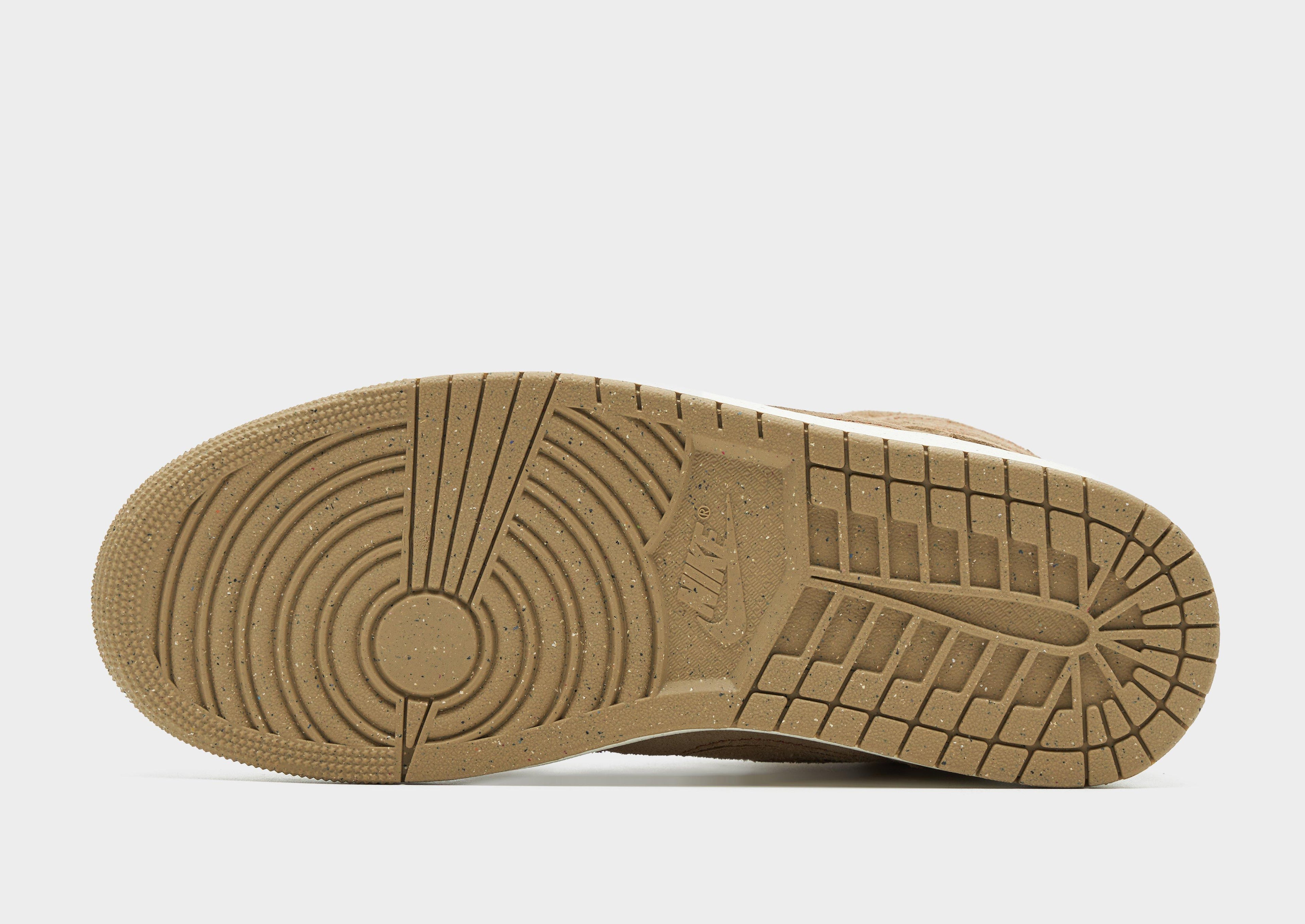 Jordan Air 1 Mid SE image