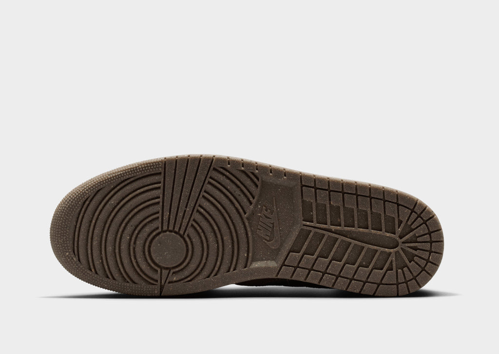 Jordan Air 1 Mid SE image