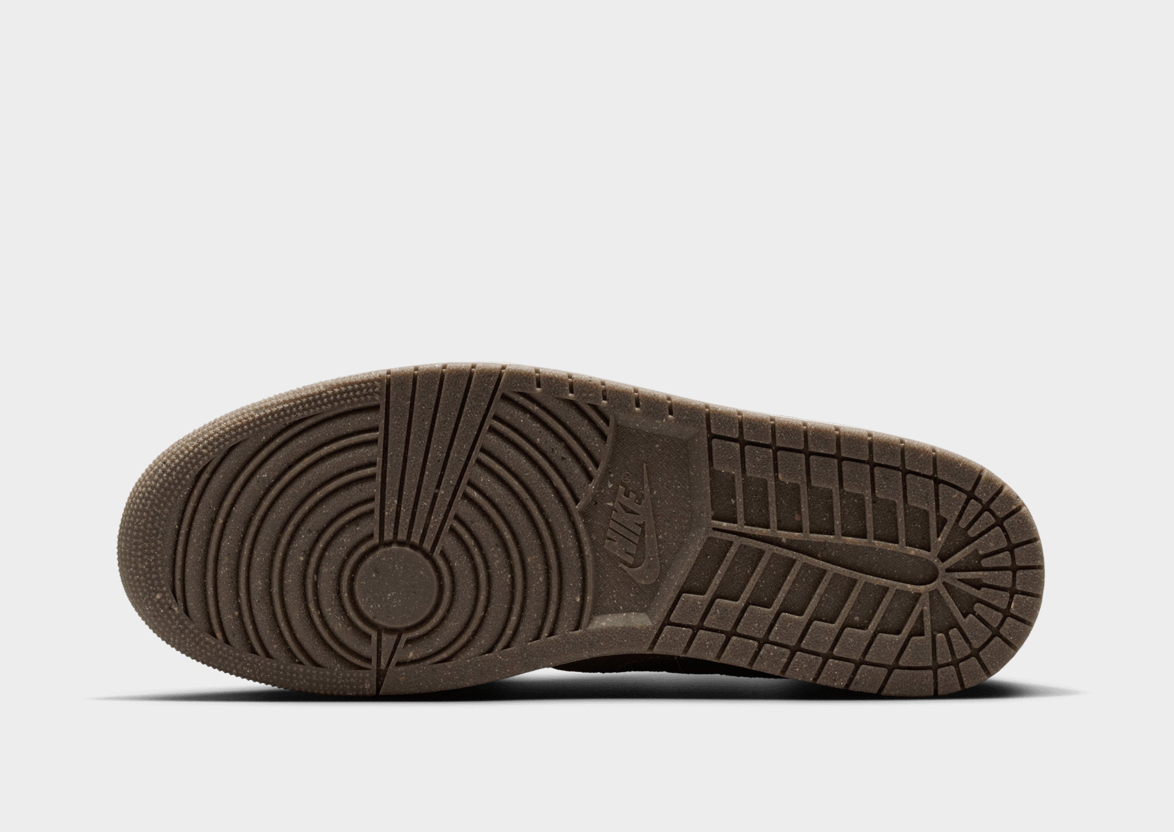Jordan Air 1 Mid SE image