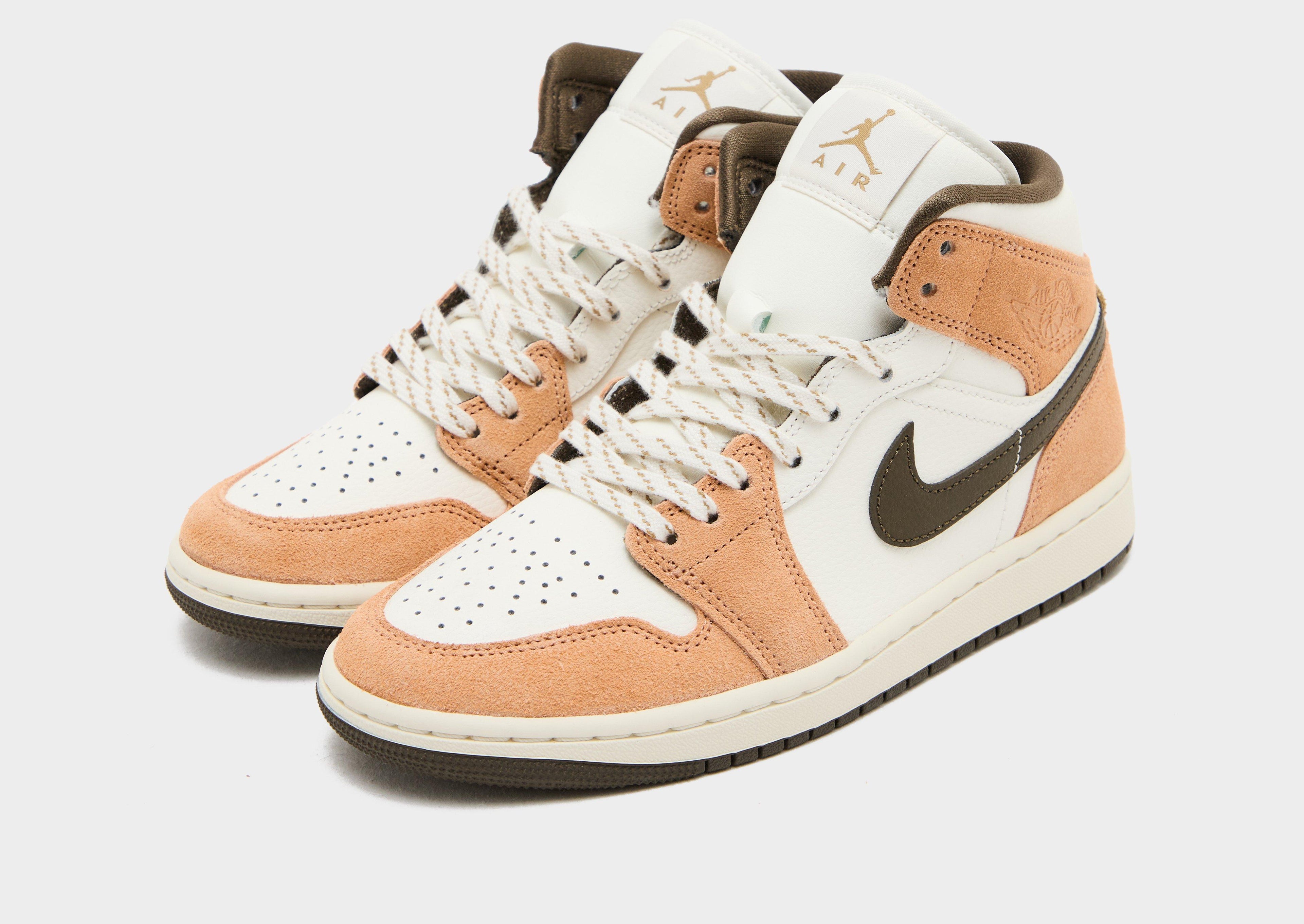 Jordan Air 1 Mid SE Women's image