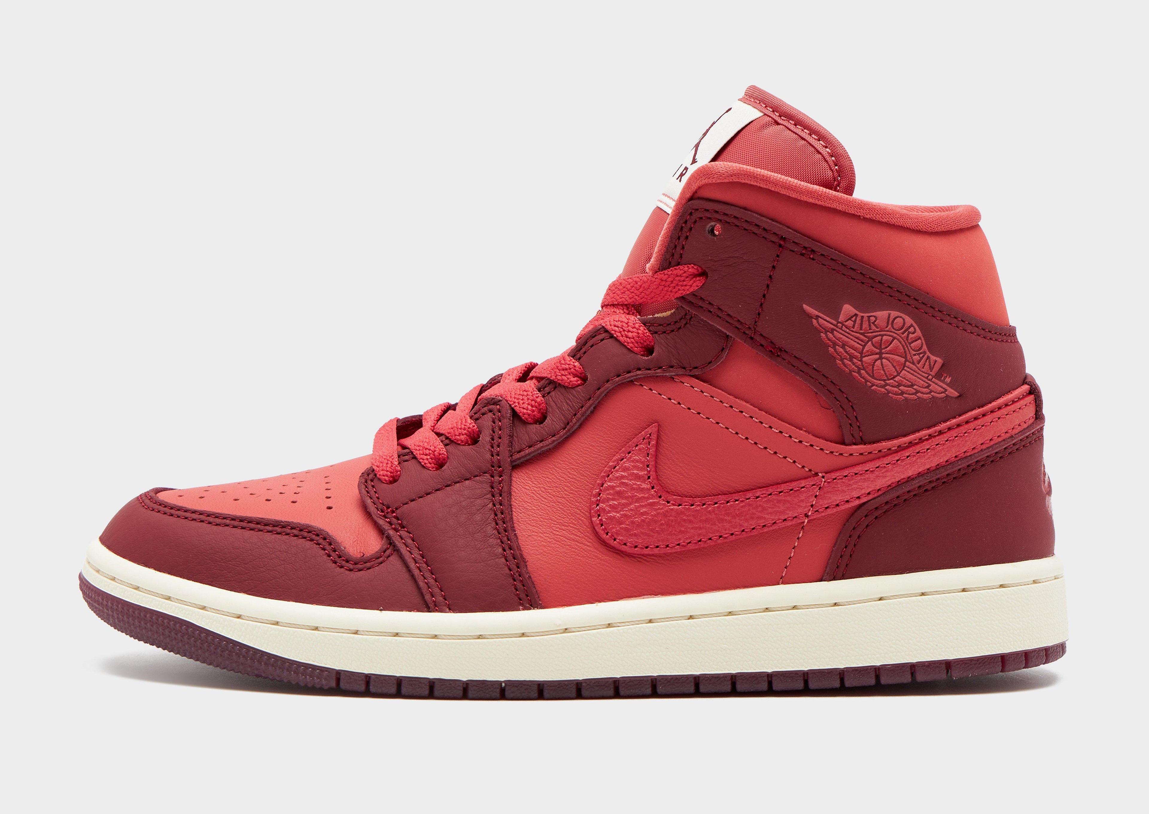Jordan Air 1 Mid Women's image