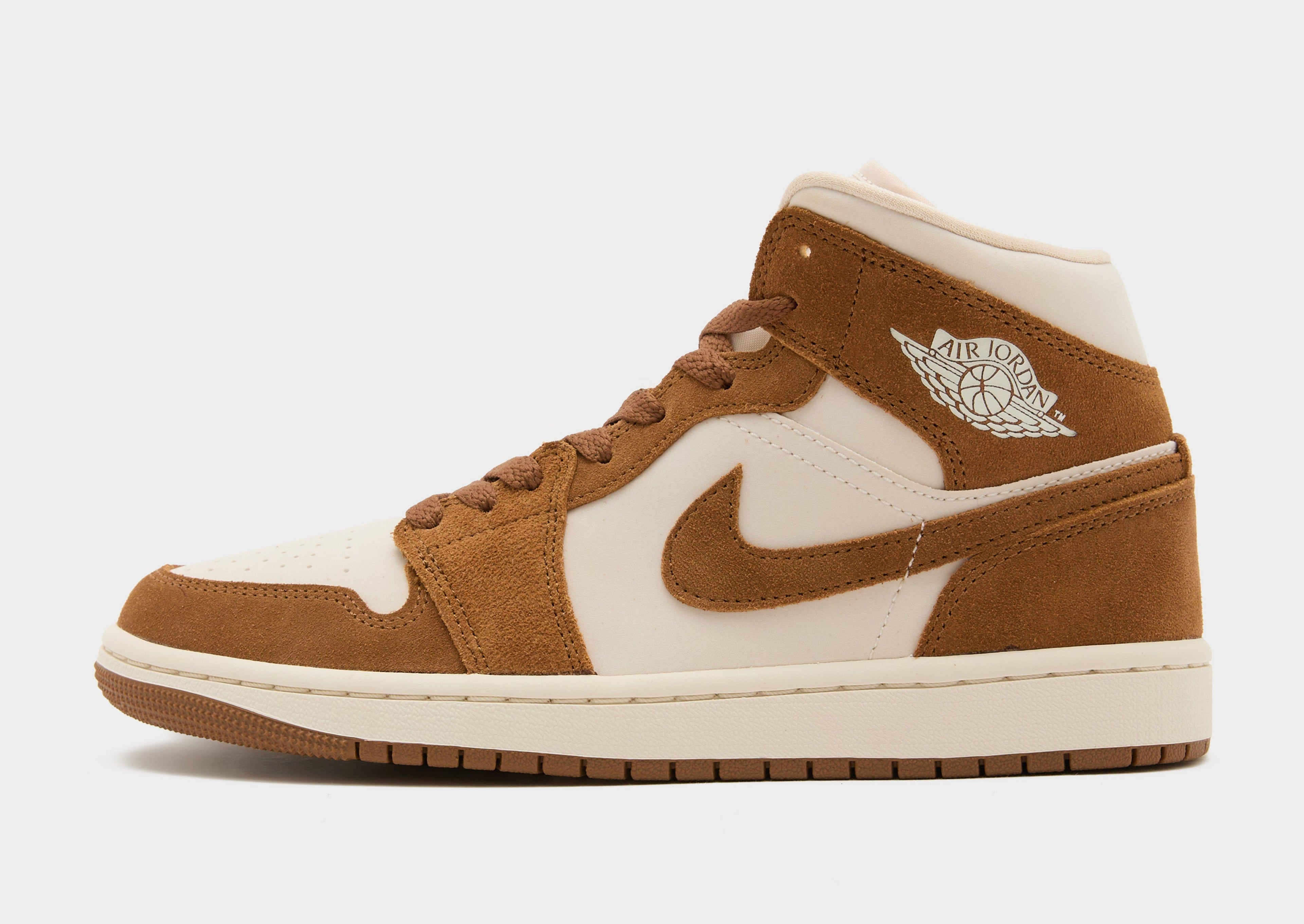 Jordan Air 1 Mid Women's image