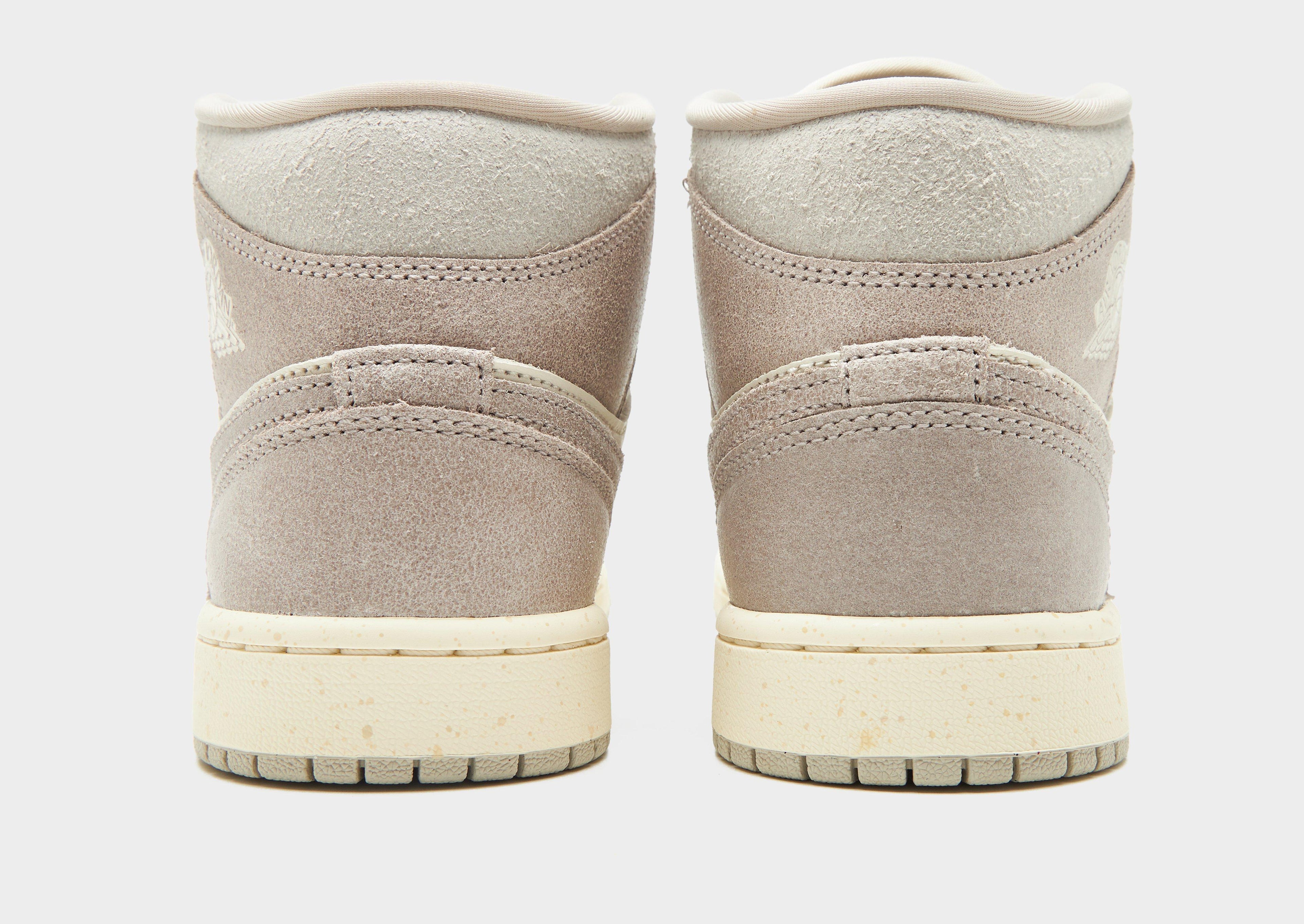 Jordan Air 1 Mid Women's image