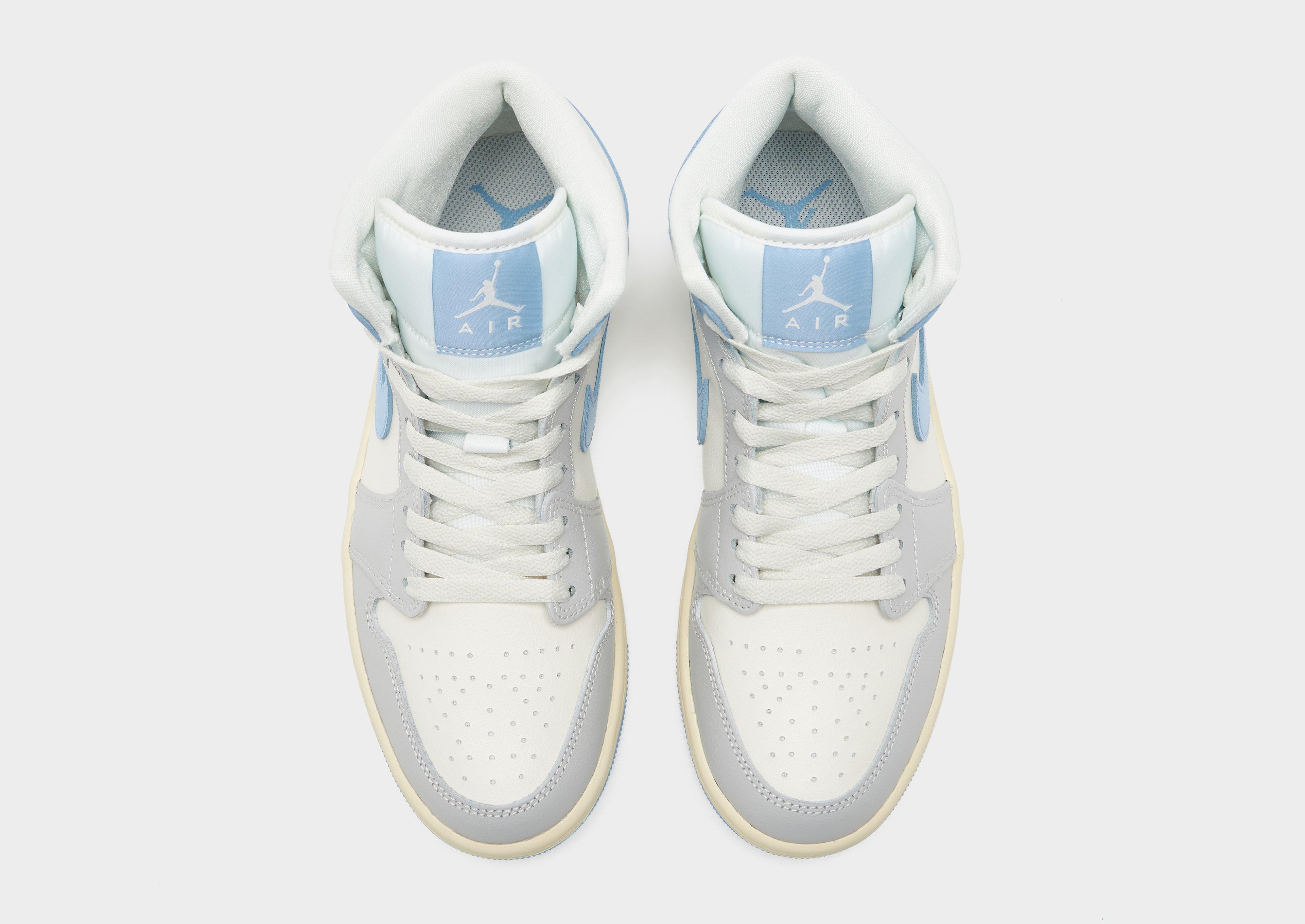 Jordan Air 1 Mid Women's image