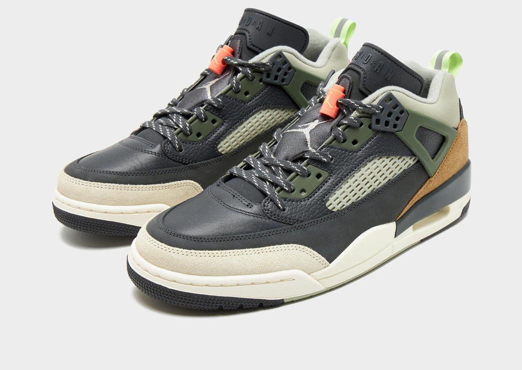 Jordan Spizike Low image