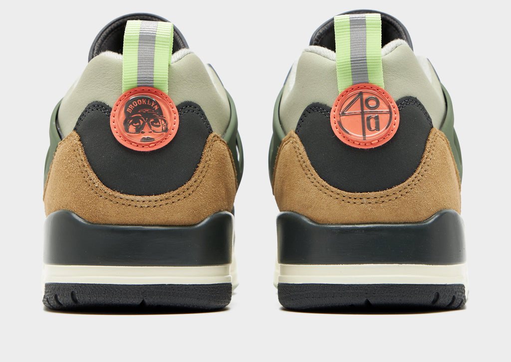 Jordan Spizike Low image