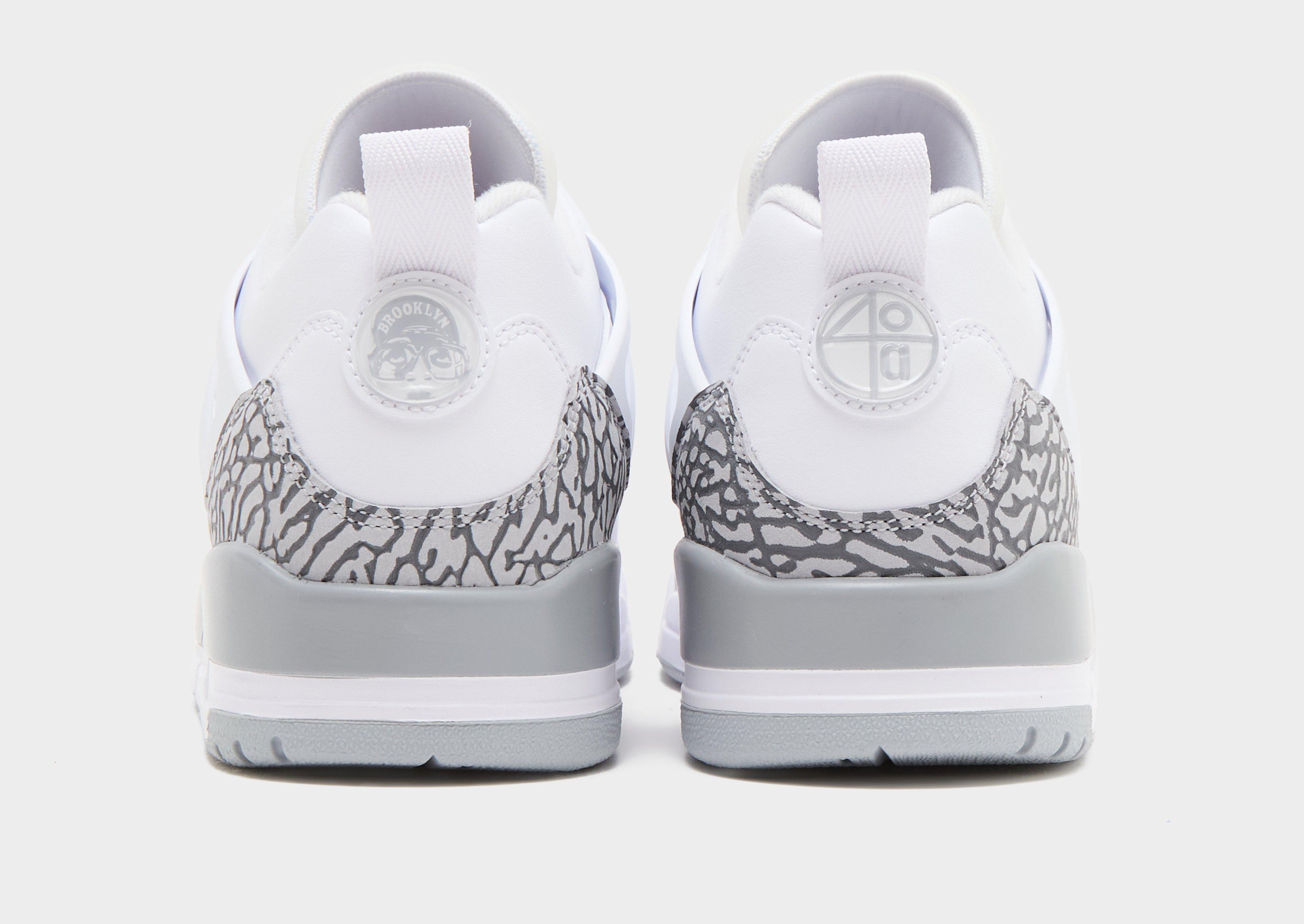 Jordan Spizike Low image