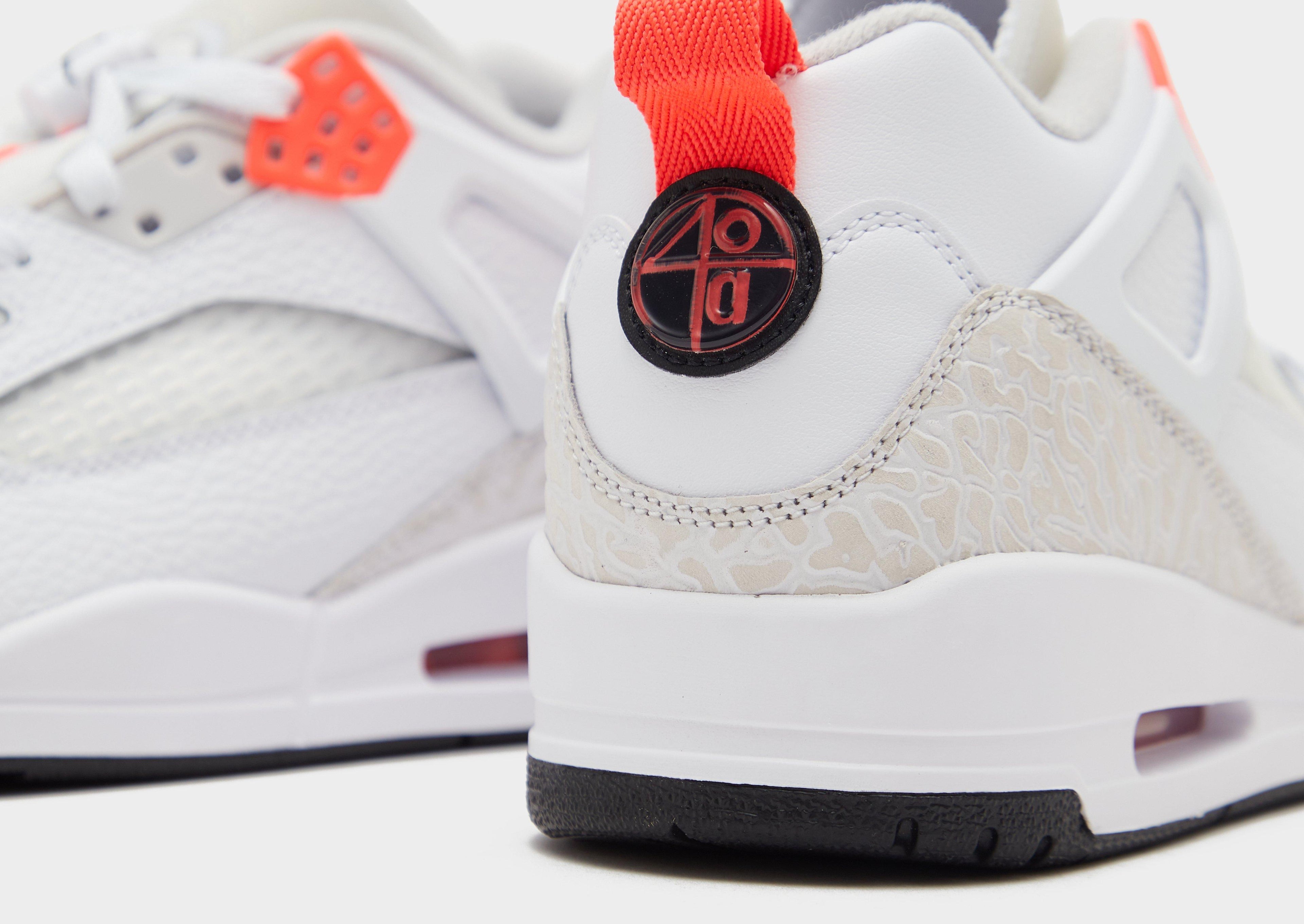 Jordan Spizike Low image