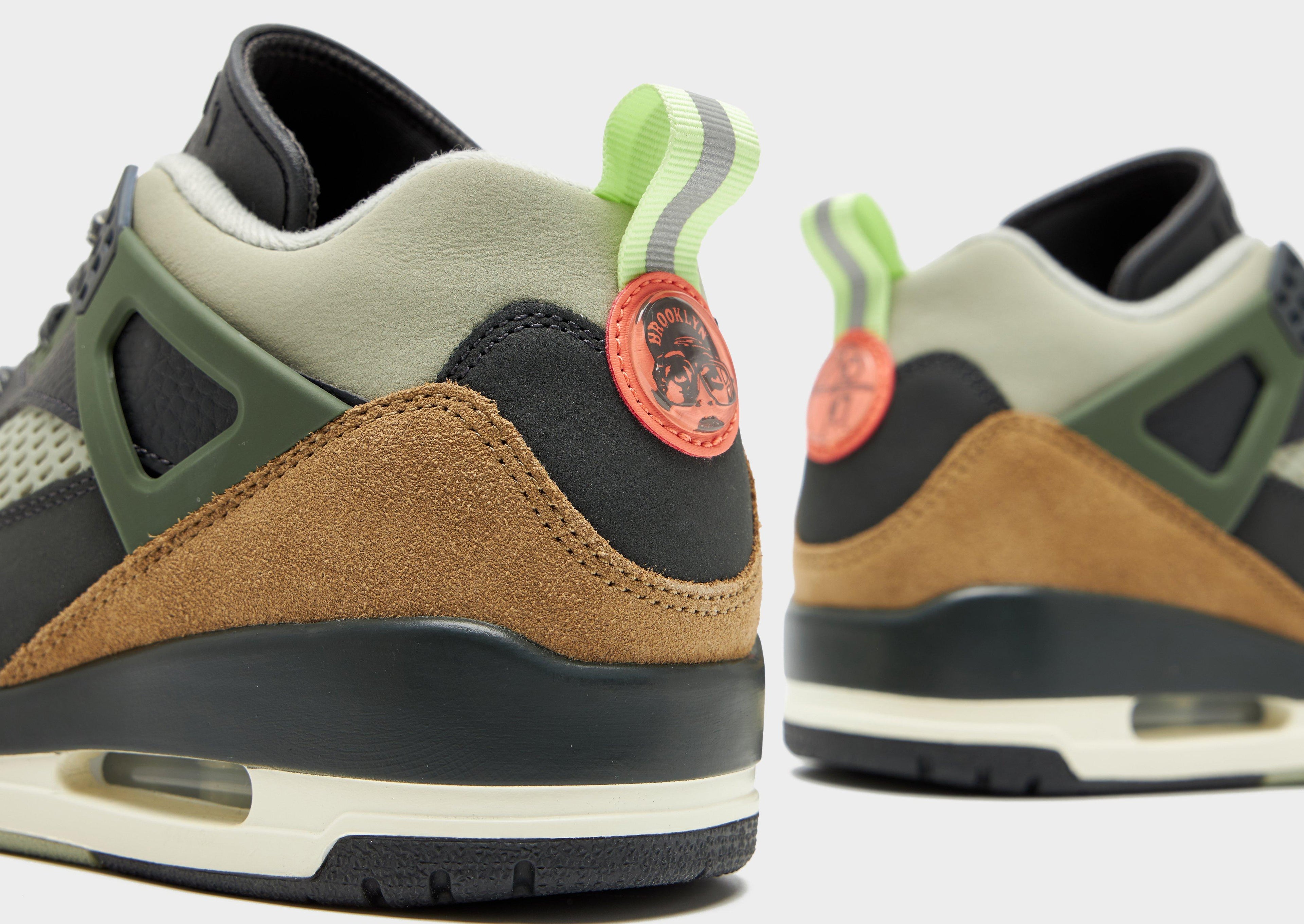 Jordan Spizike Low image