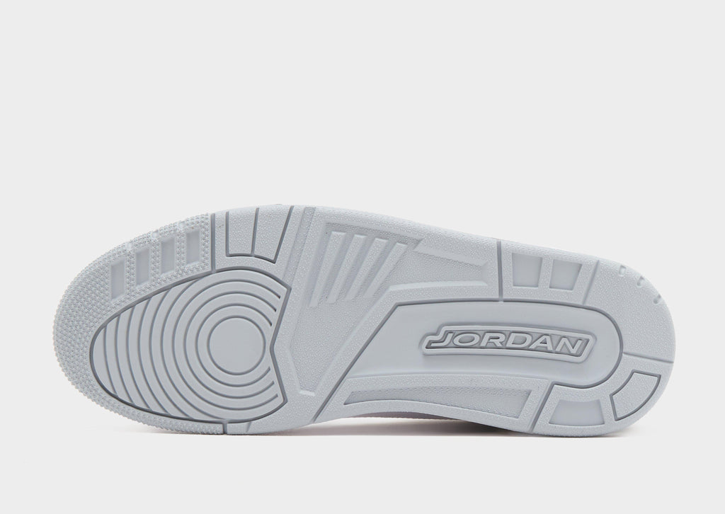 Jordan Spizike Low image