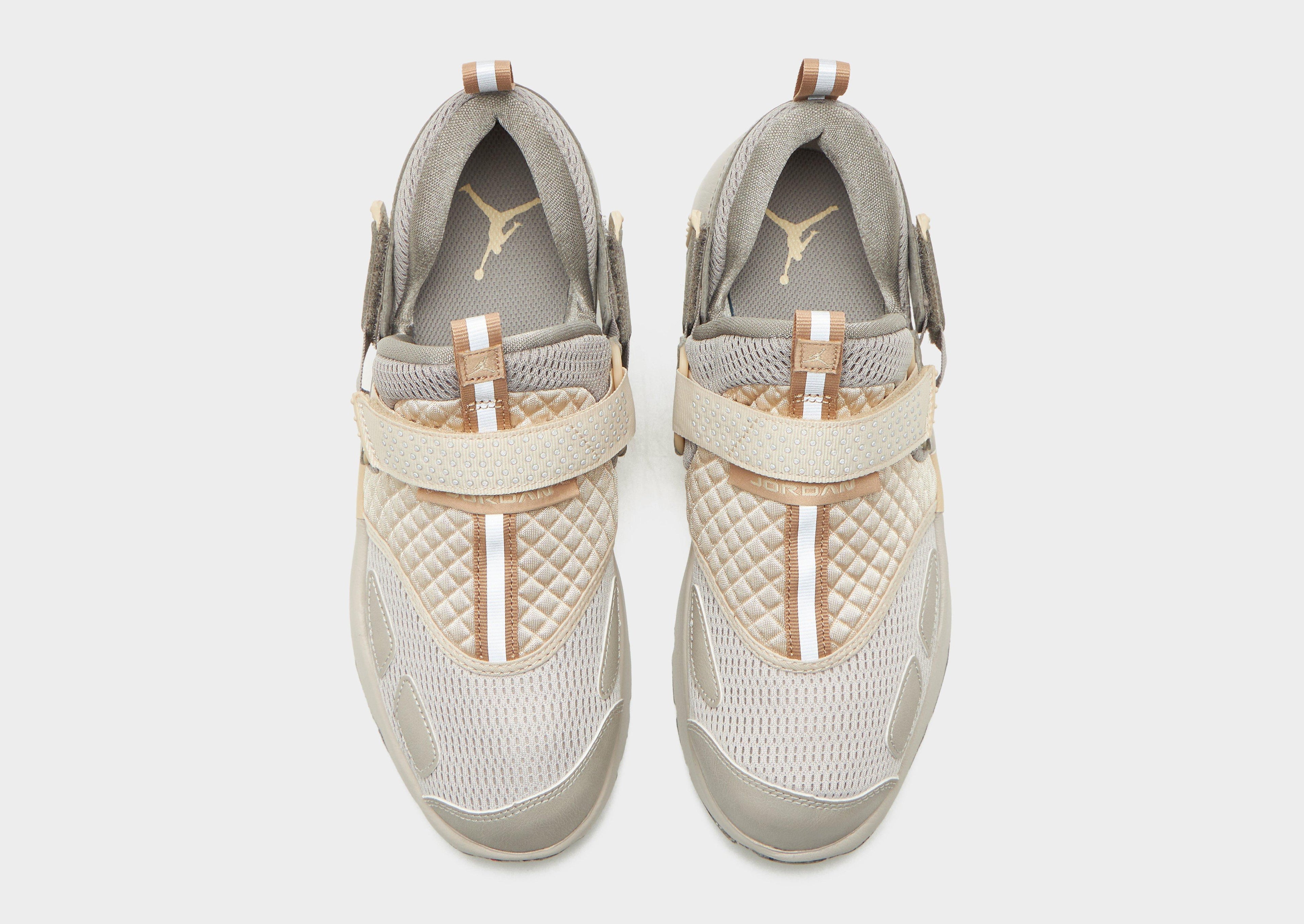 Jordan Trunner LX Women's image