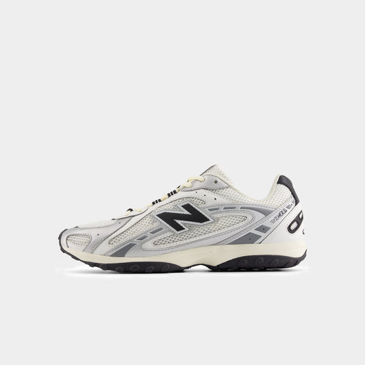 New Balance 204L Image 1 - LUZACTIVE - AUSTRALIA