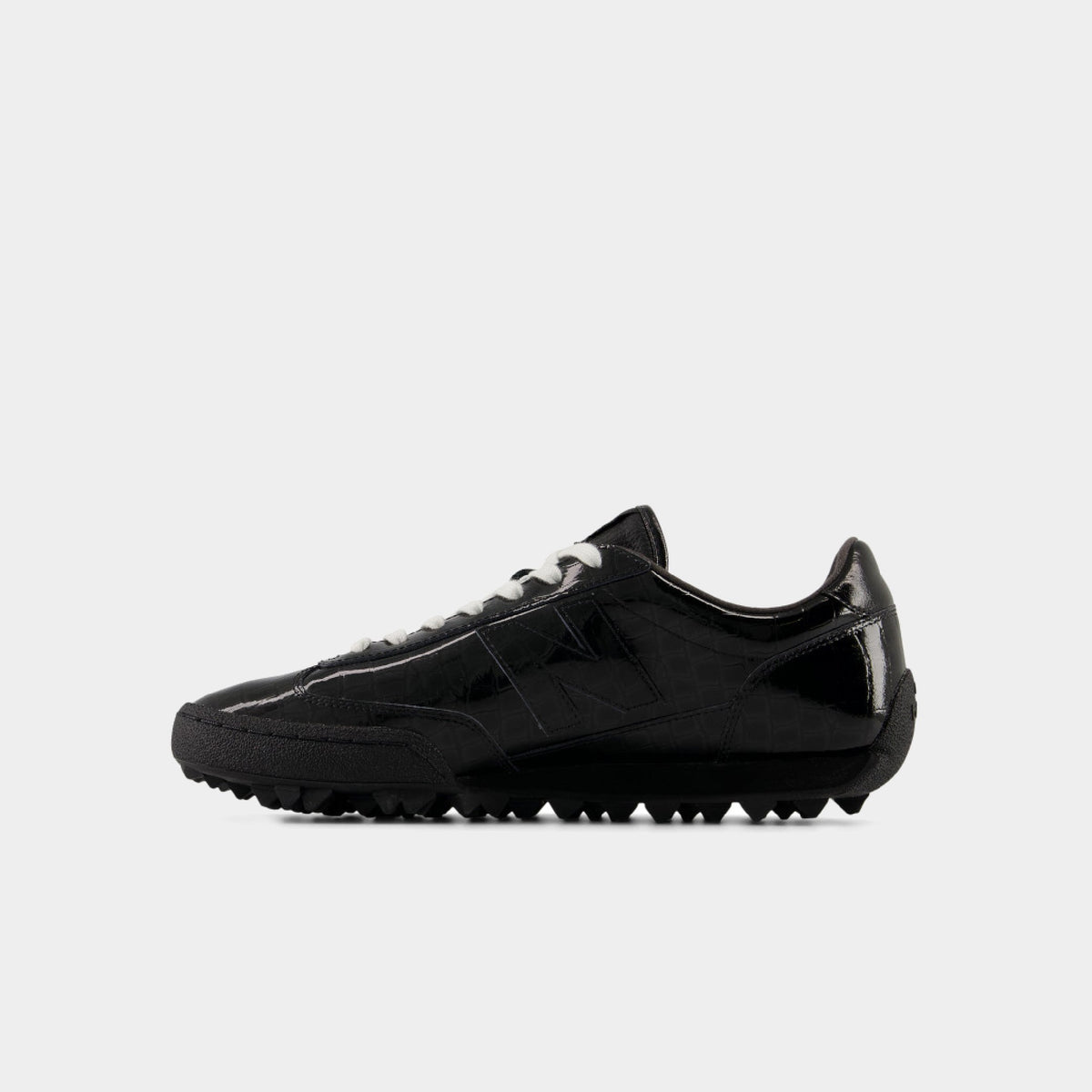 New Balance Gator Run Image 1 - LUZACTIVE - AUSTRALIA