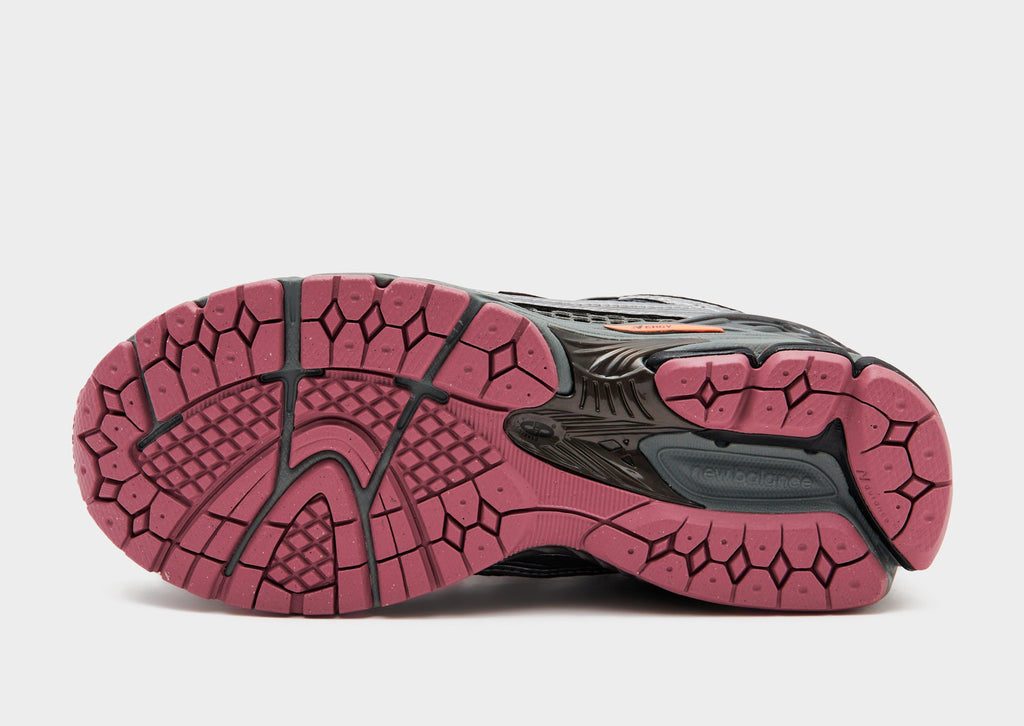 New Balance 1906R Women's image