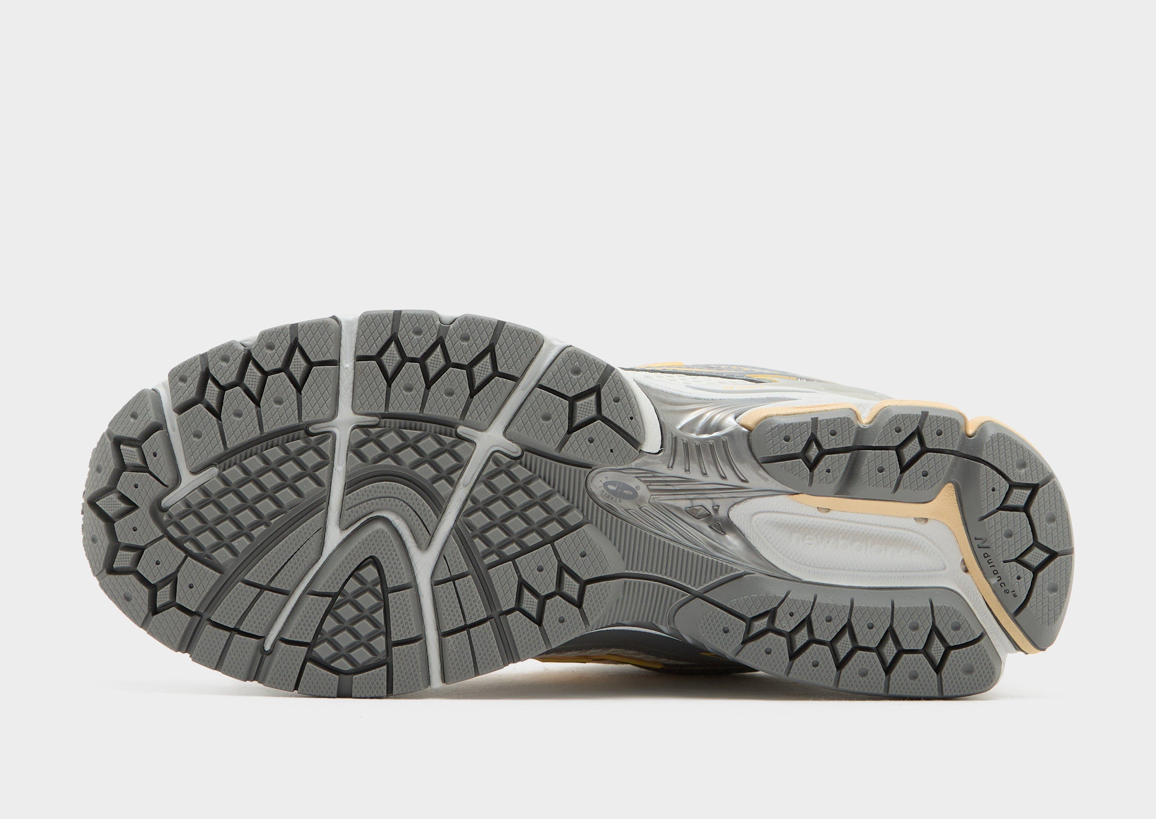New Balance 1906R Women's image