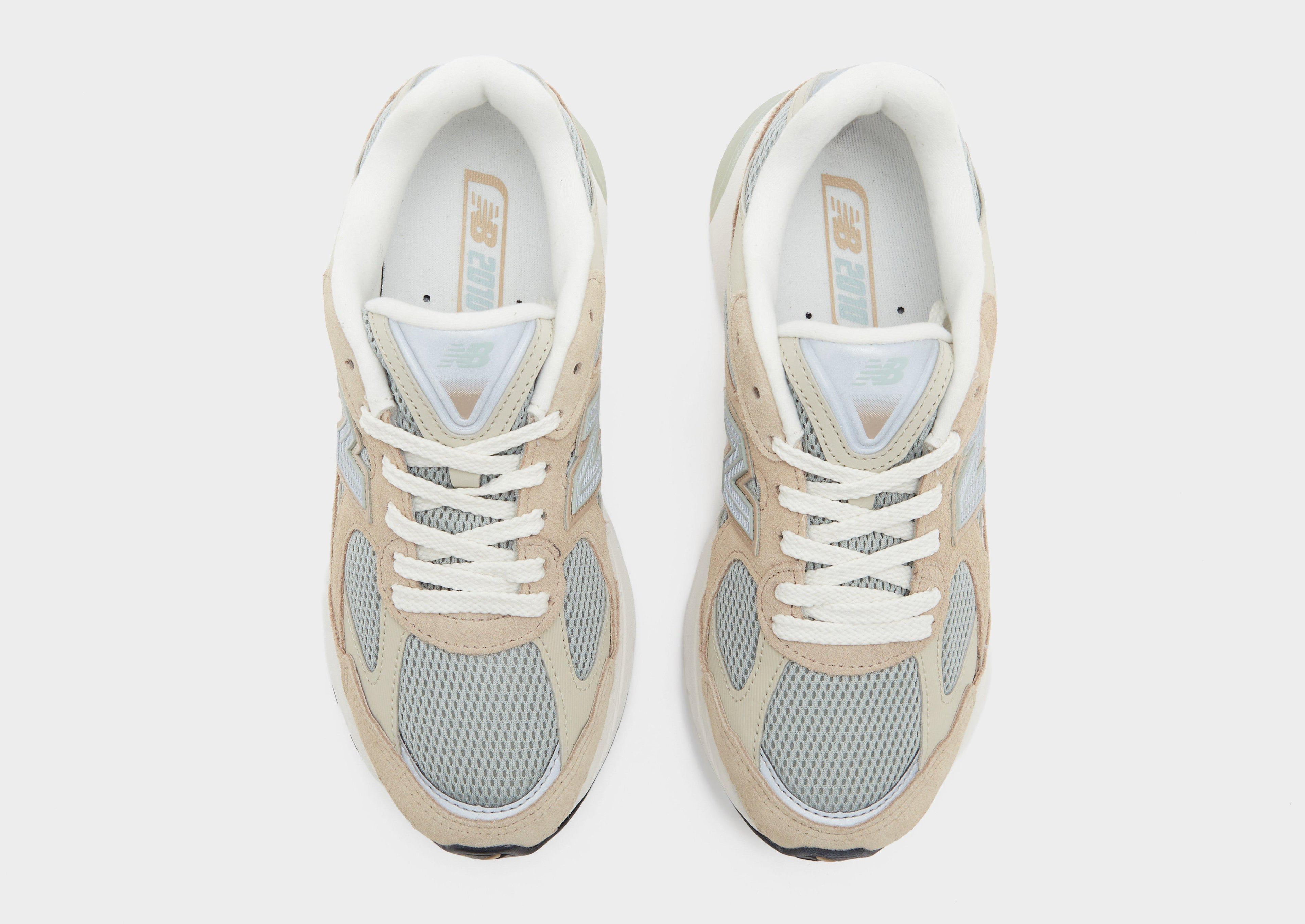 New Balance 2010 image