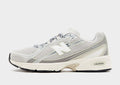New Balance 740 image