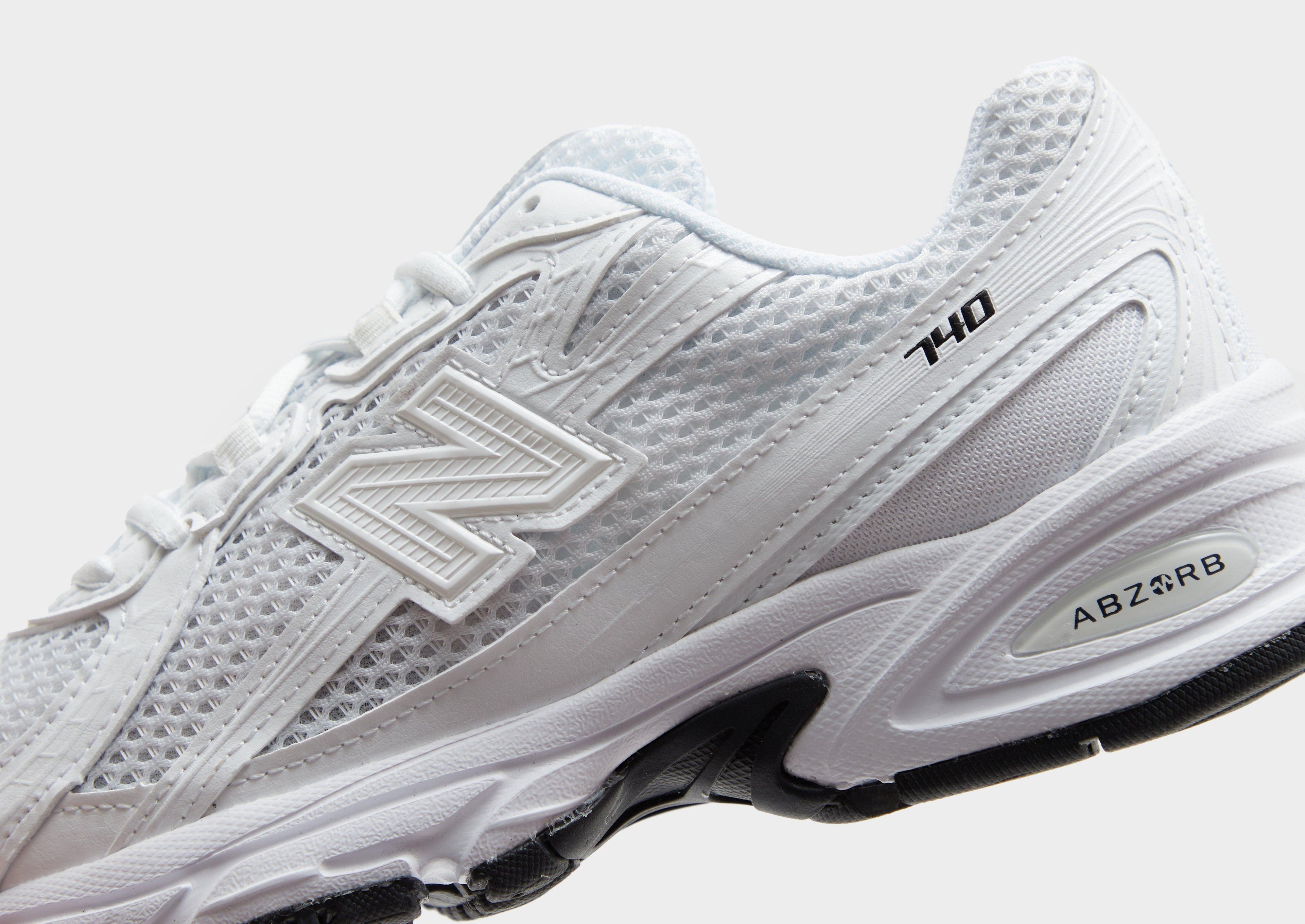New Balance 740 image