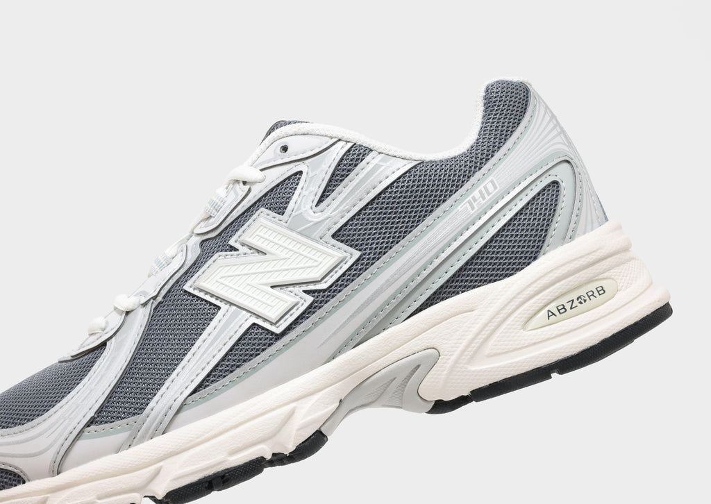 New Balance 740 image