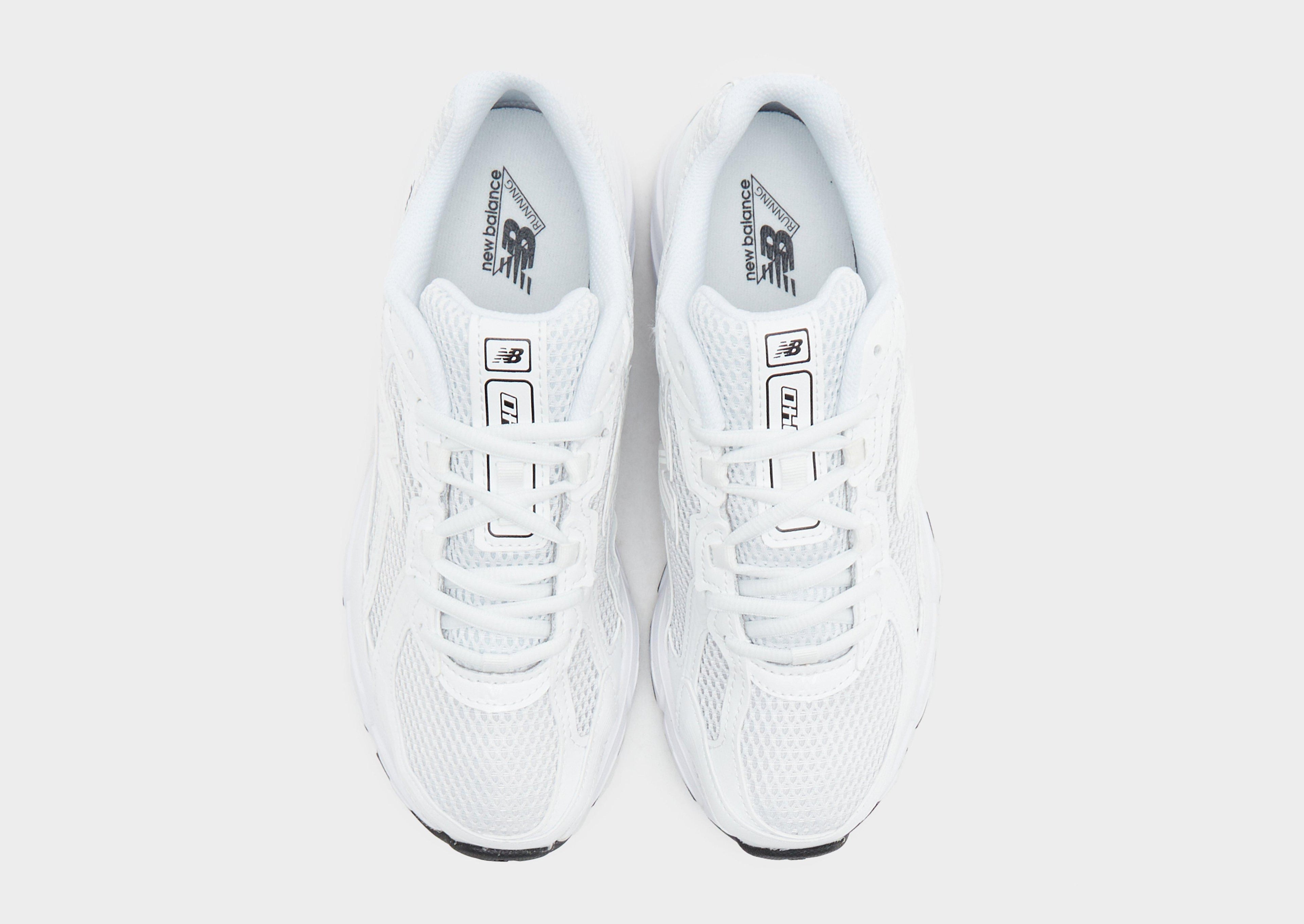 New Balance 740 image