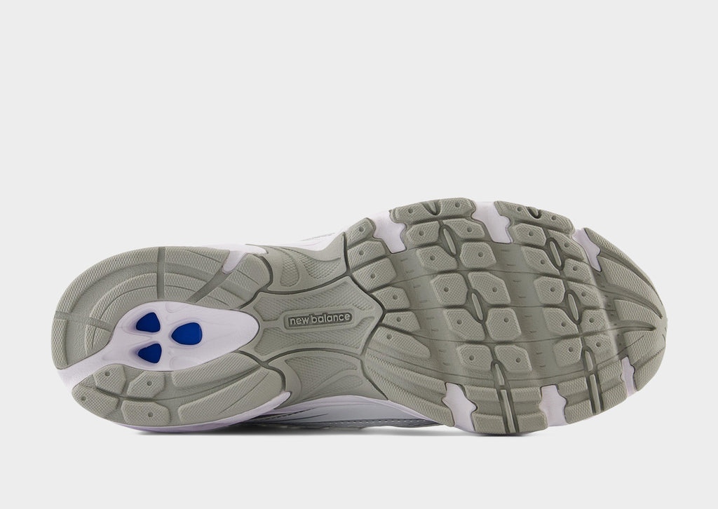 New Balance 740 image