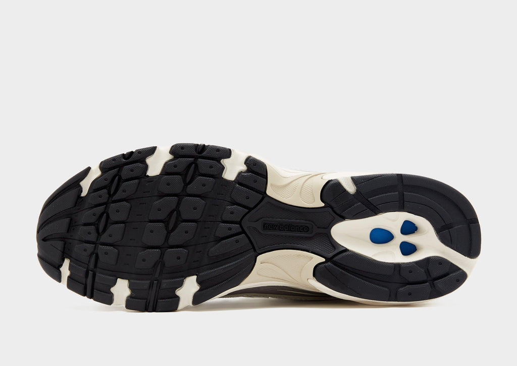 New Balance 740 image