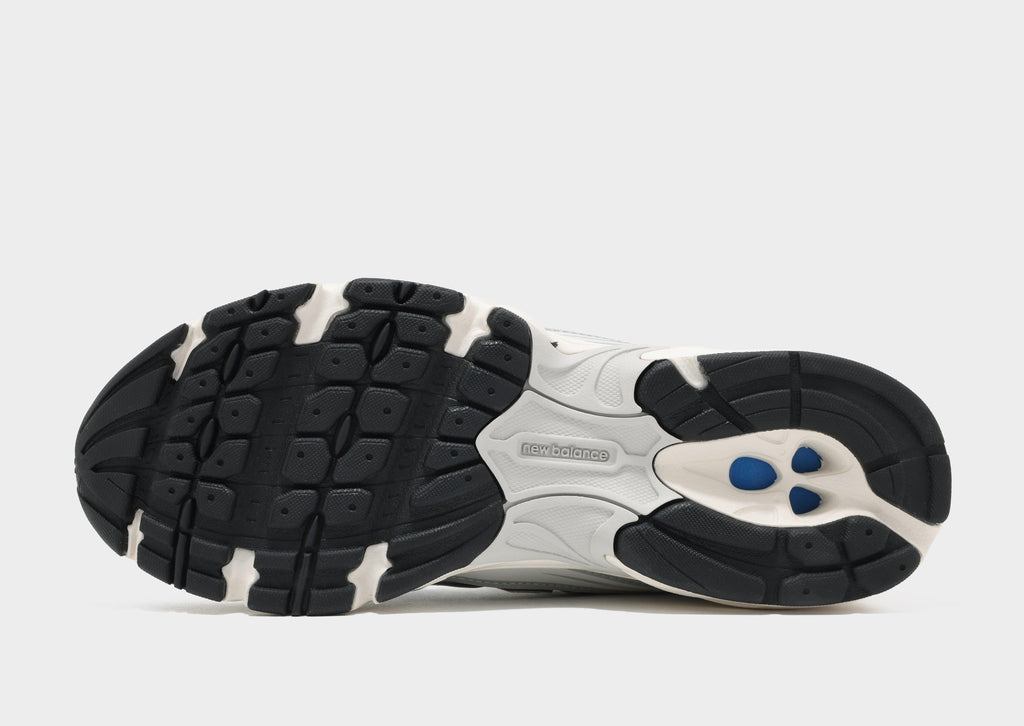 New Balance 740 image
