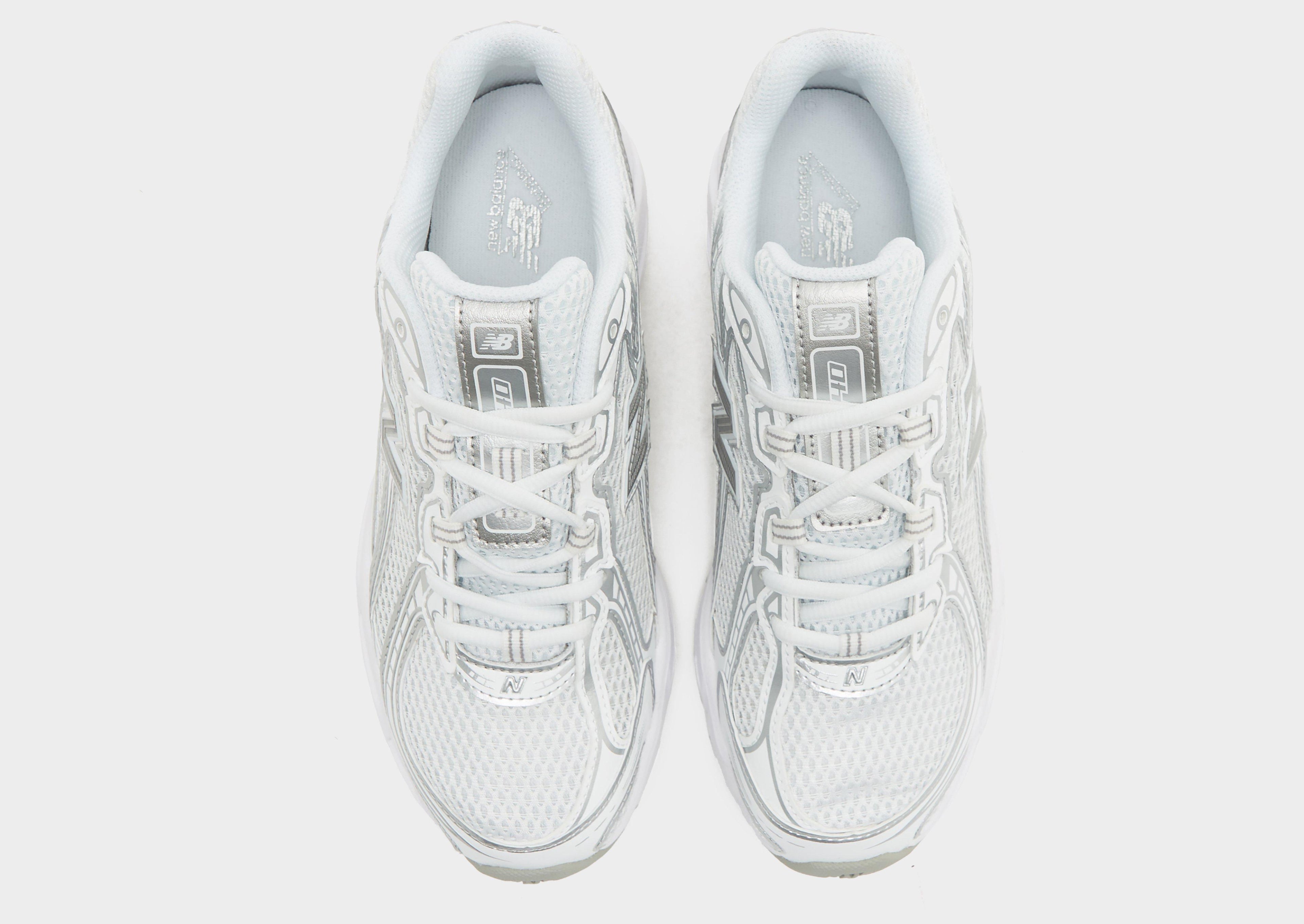 New Balance 740 Women's image
