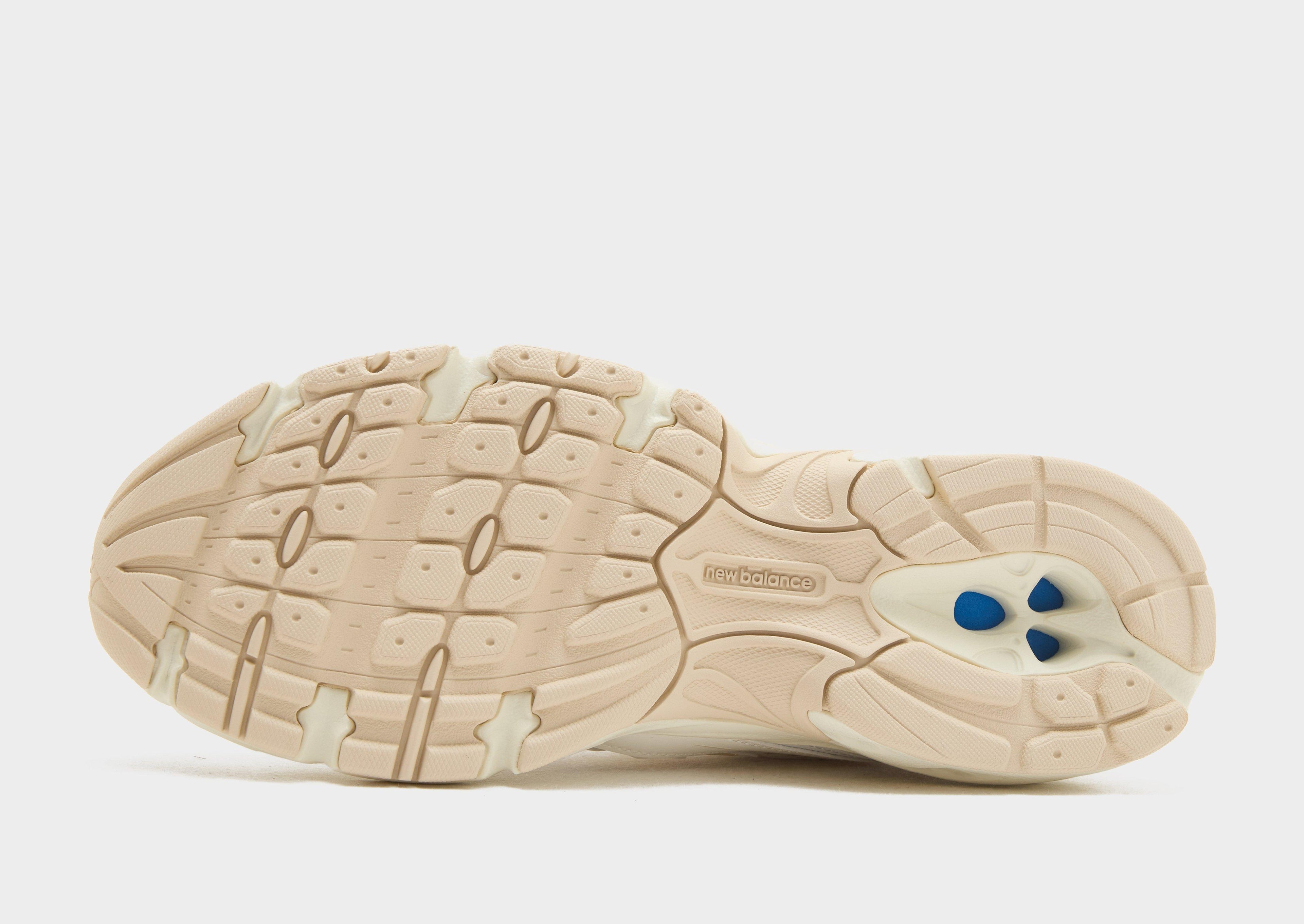 New Balance 740 Women's image