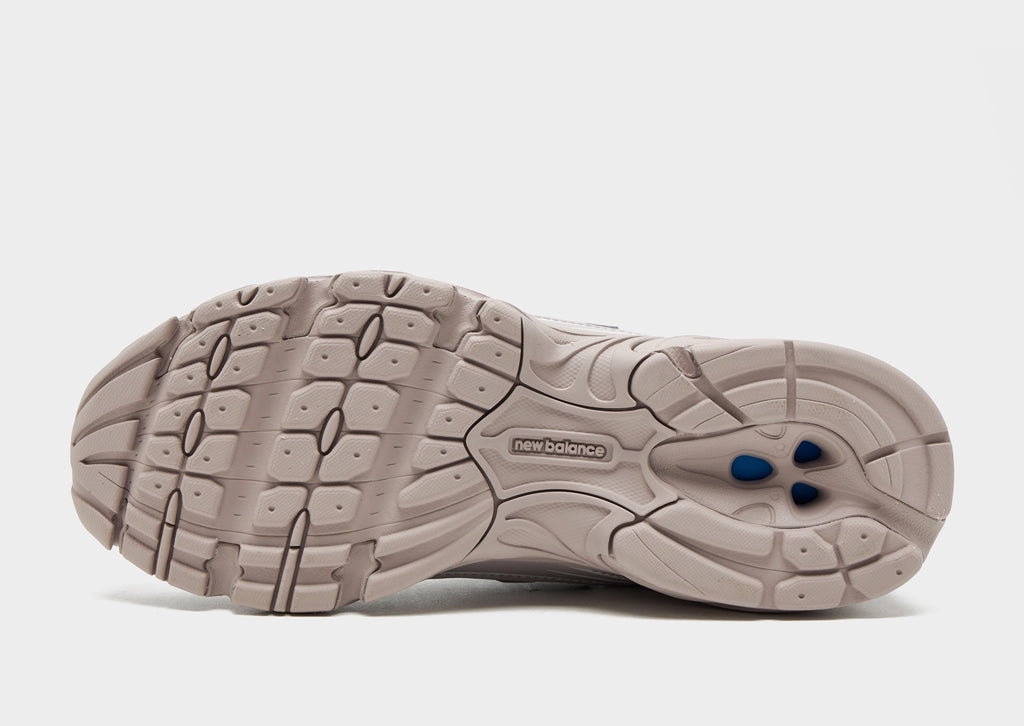 New Balance 740 Women's image