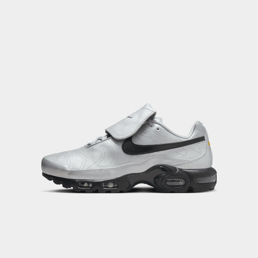 Nike Air Max Plus Image 1 - LUZACTIVE - AUSTRALIA