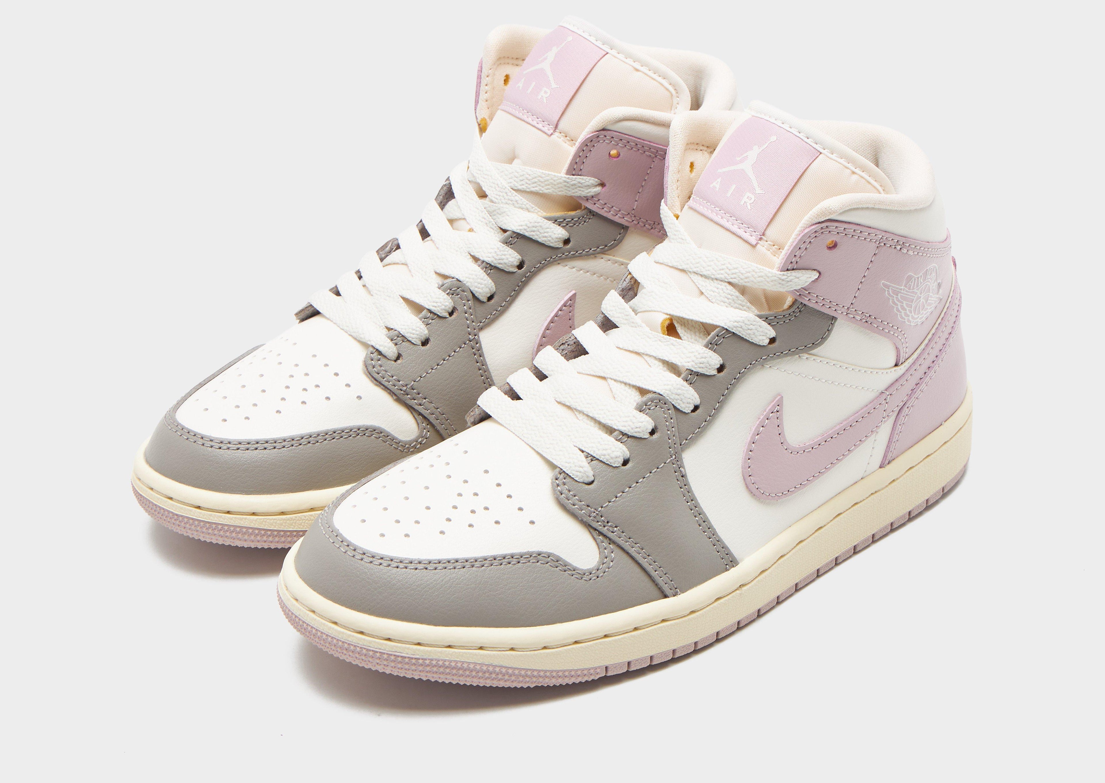 Nike Air 1 Mid Women's image