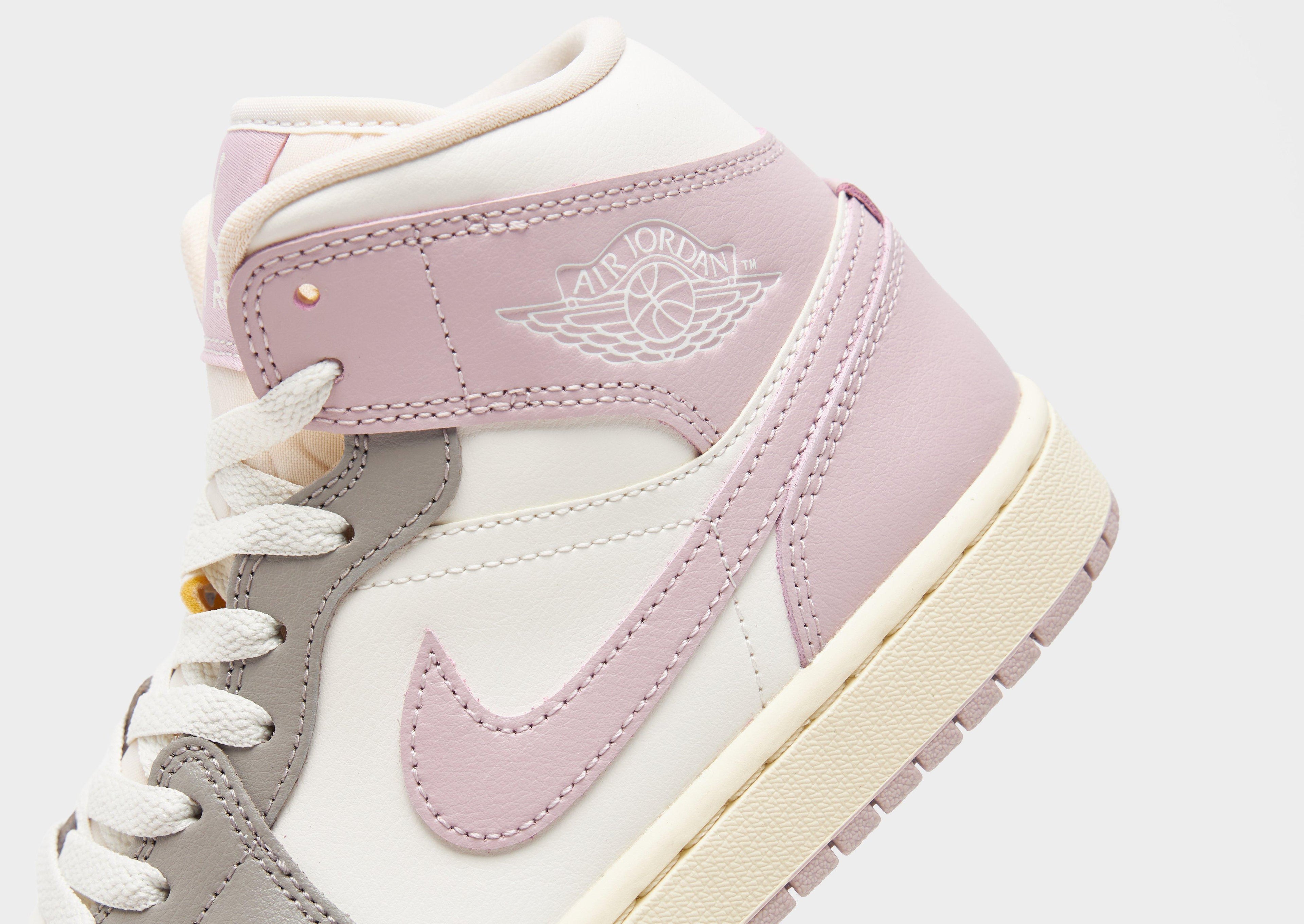 Nike Air 1 Mid Women's image