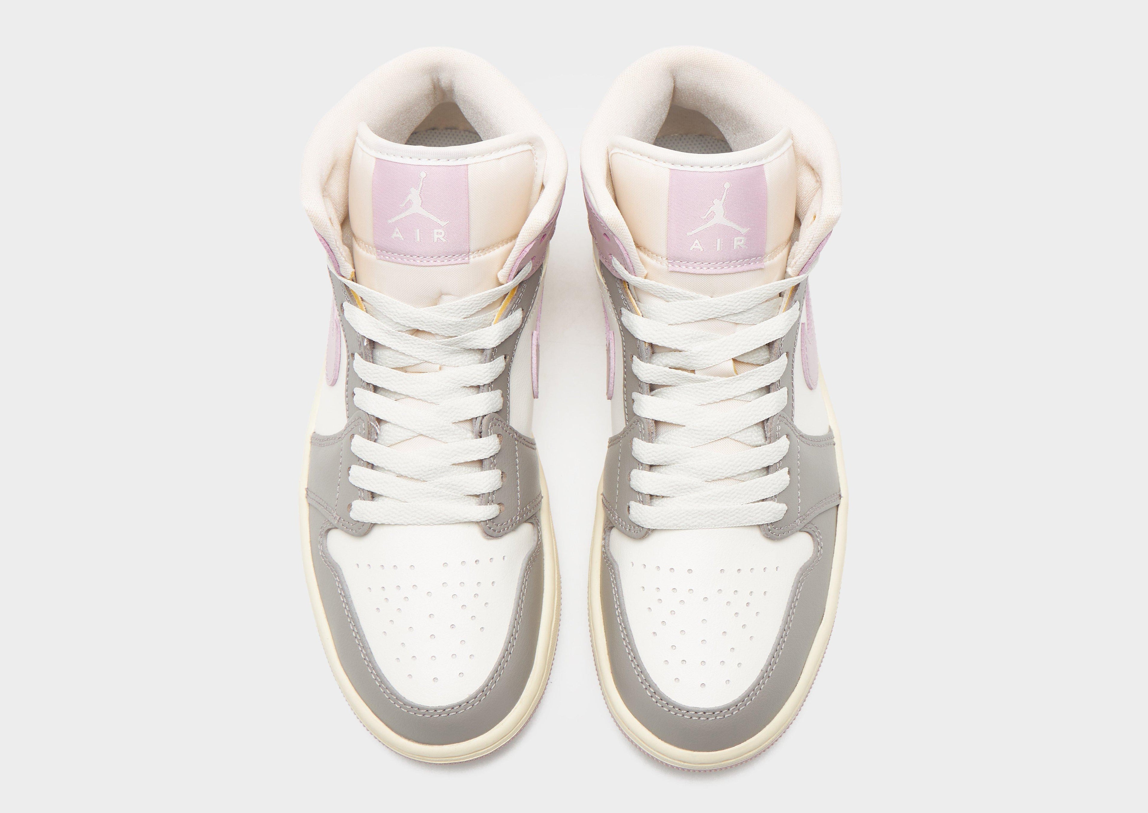 Nike Air 1 Mid Women's image