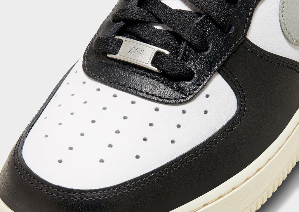 Nike Air Force 1 Low image